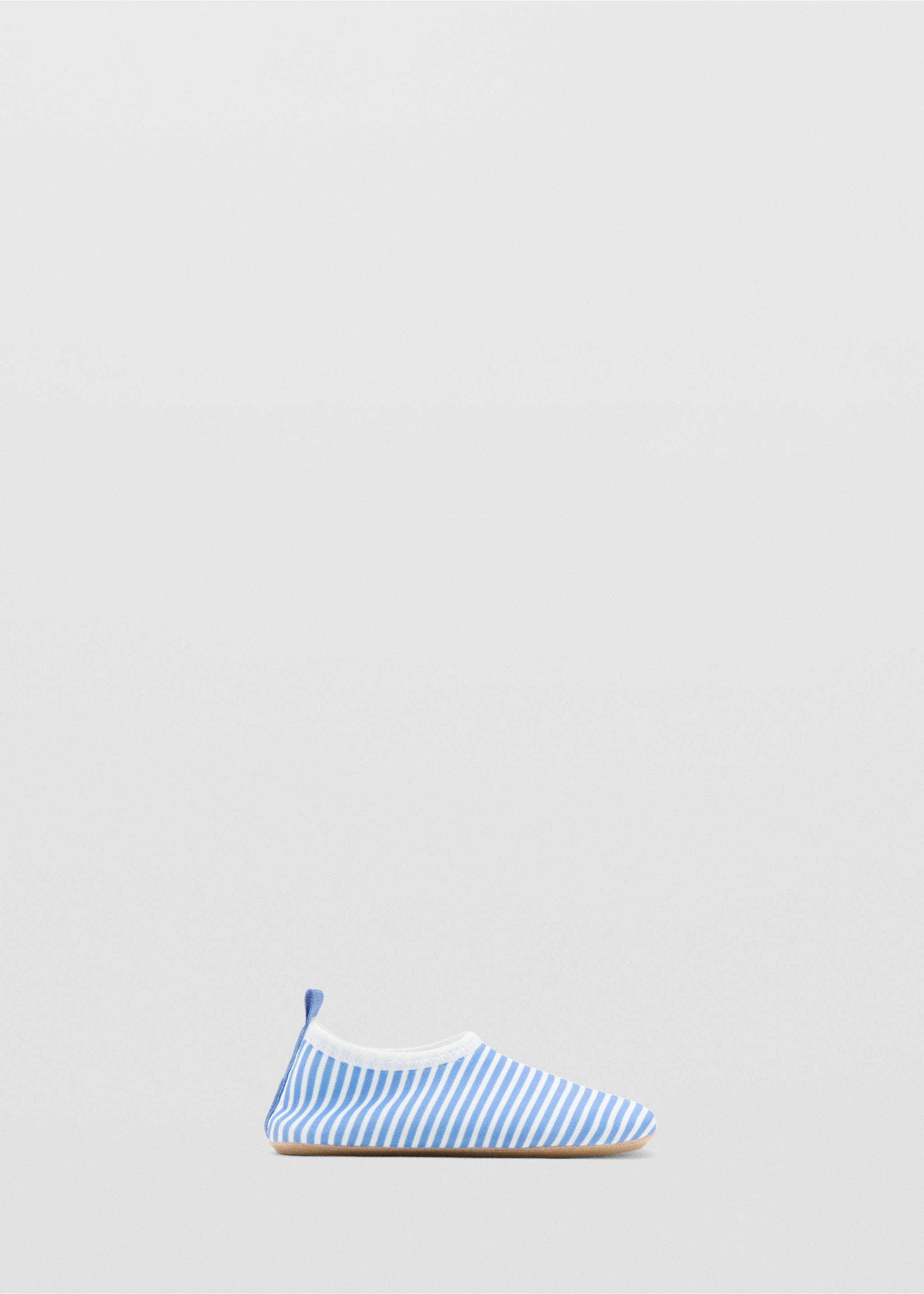 Chaussons à rayures - Article sans modèle, Bleu ciel. Ref: 27047905-00.