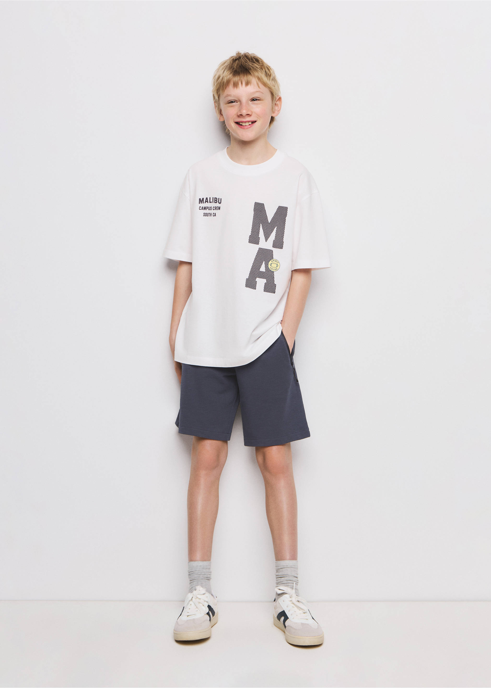 Bermuda shorts with drawstring - General plane, Charcoal. Ref: 27047913-00.