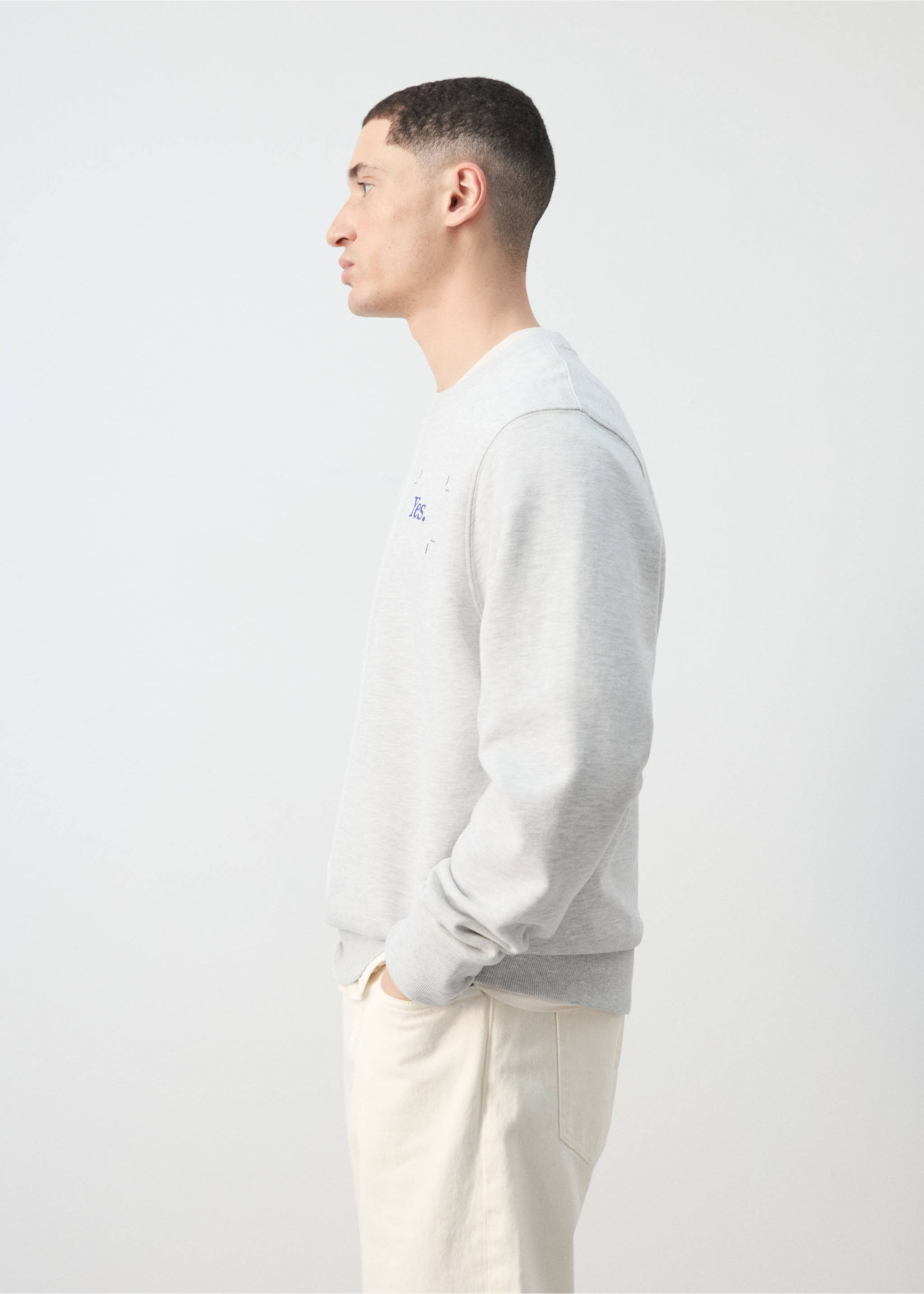 100% cotton hooded sweatshirt text - Details of the article 2, Medium Heather Grey. Ref: 27047918-00.