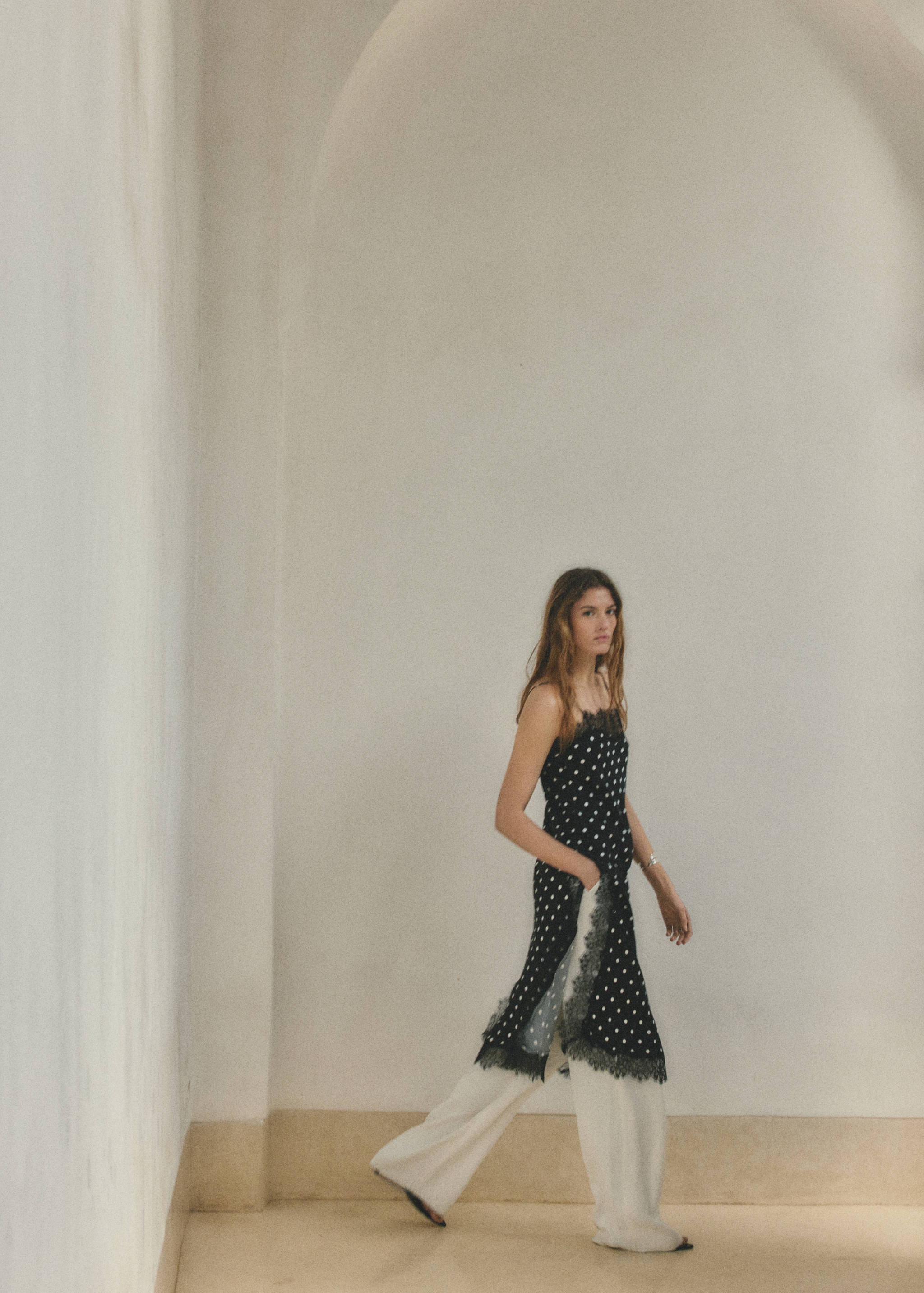 Top long en dentelle à pois - Détail de l'article 2