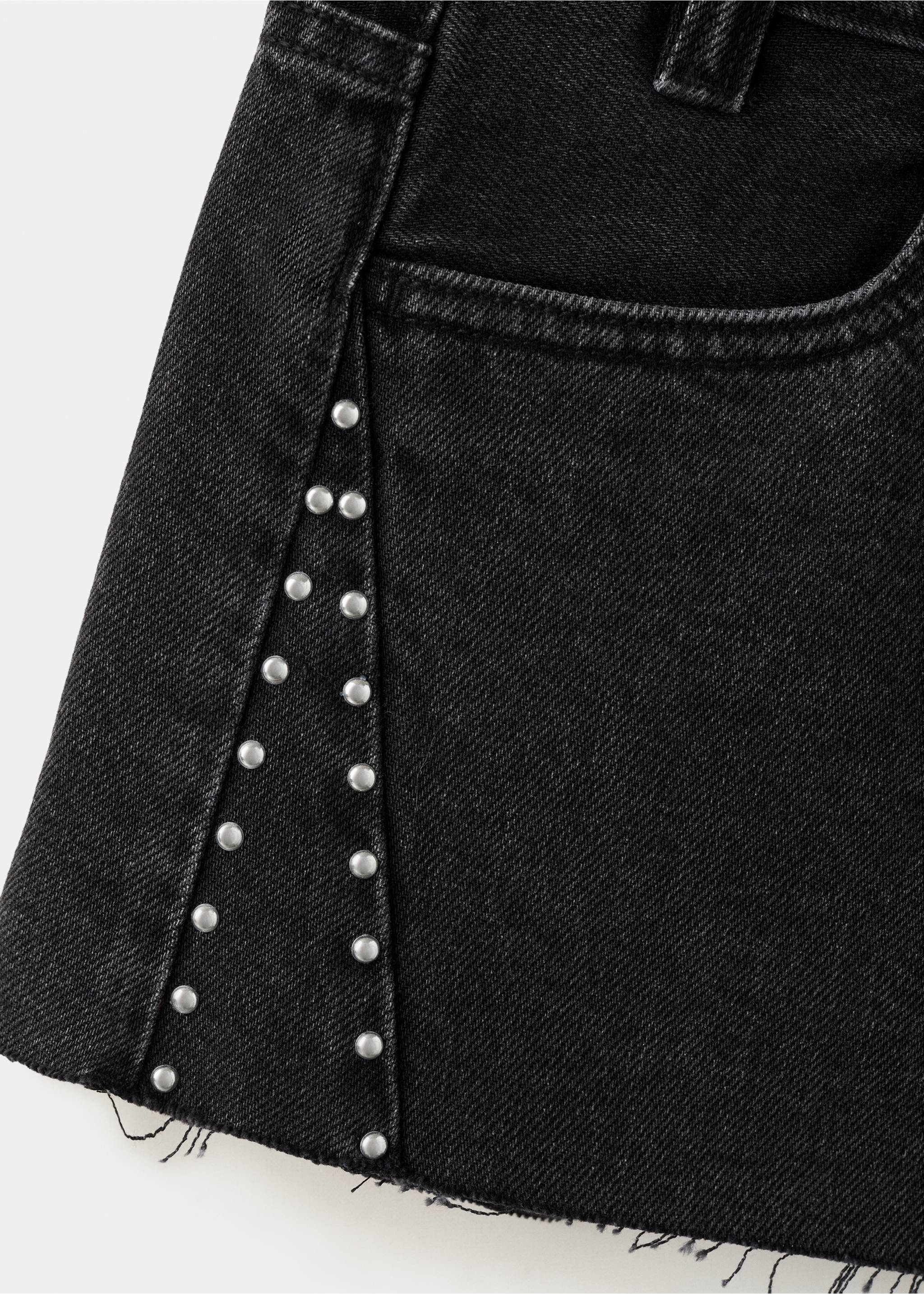 High-waisted studded shorts - Details of the article 8, Black denim. Ref: 27047936-00.