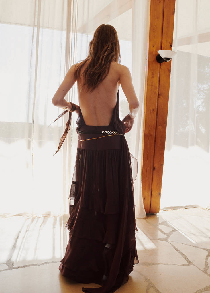 Halter dress with ruffles — Brown
