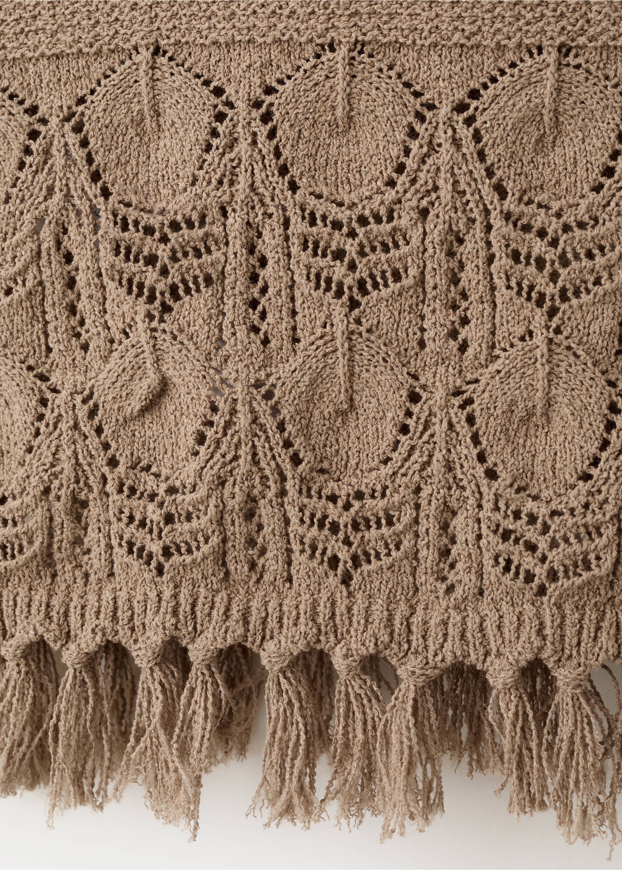 Crochet top with fringe detail - Details of the article 0, Brown. Ref: 27048268-00.