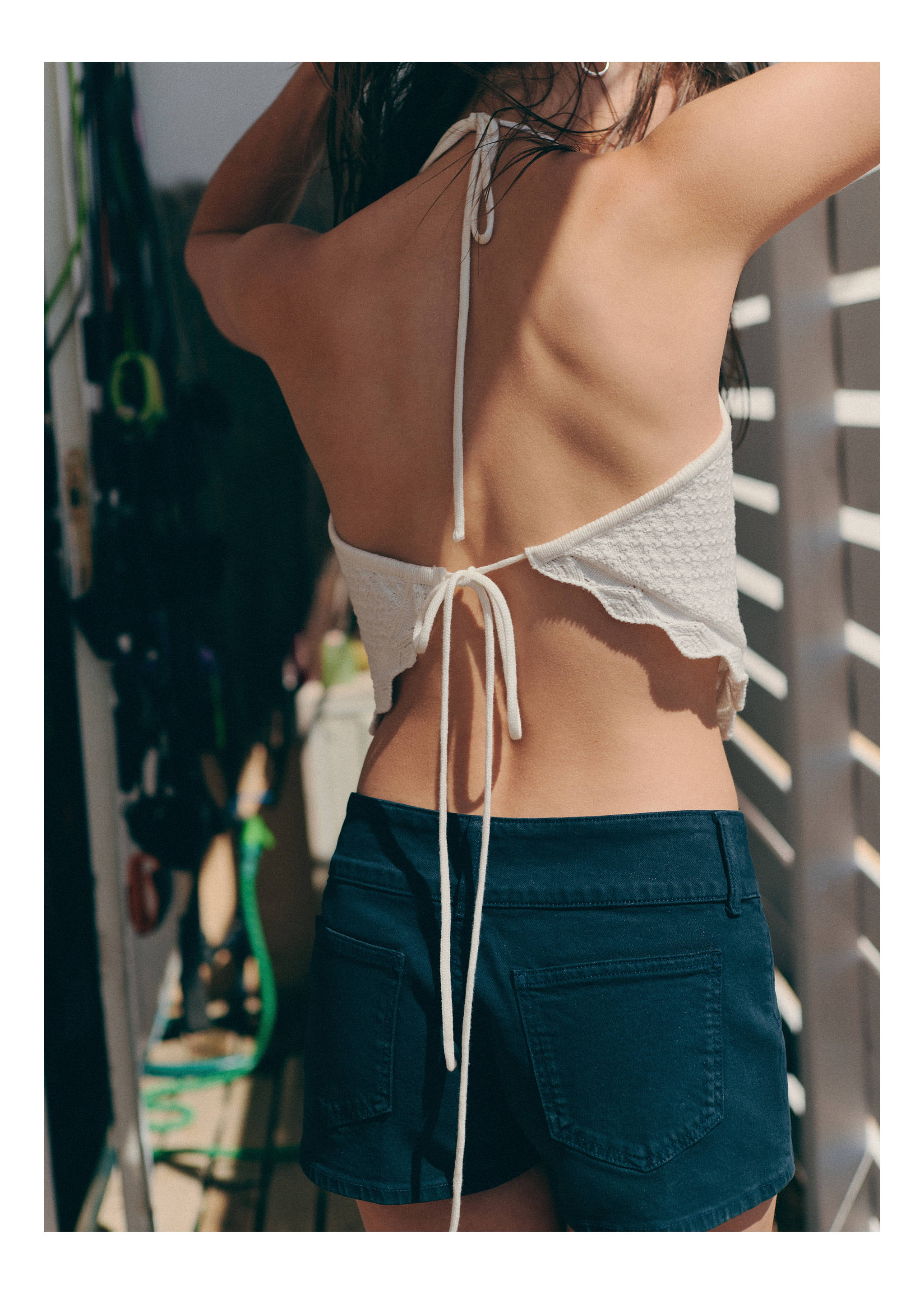 Halter top with open back - Reverse of the article, Ecru. Ref: 27048653-01.