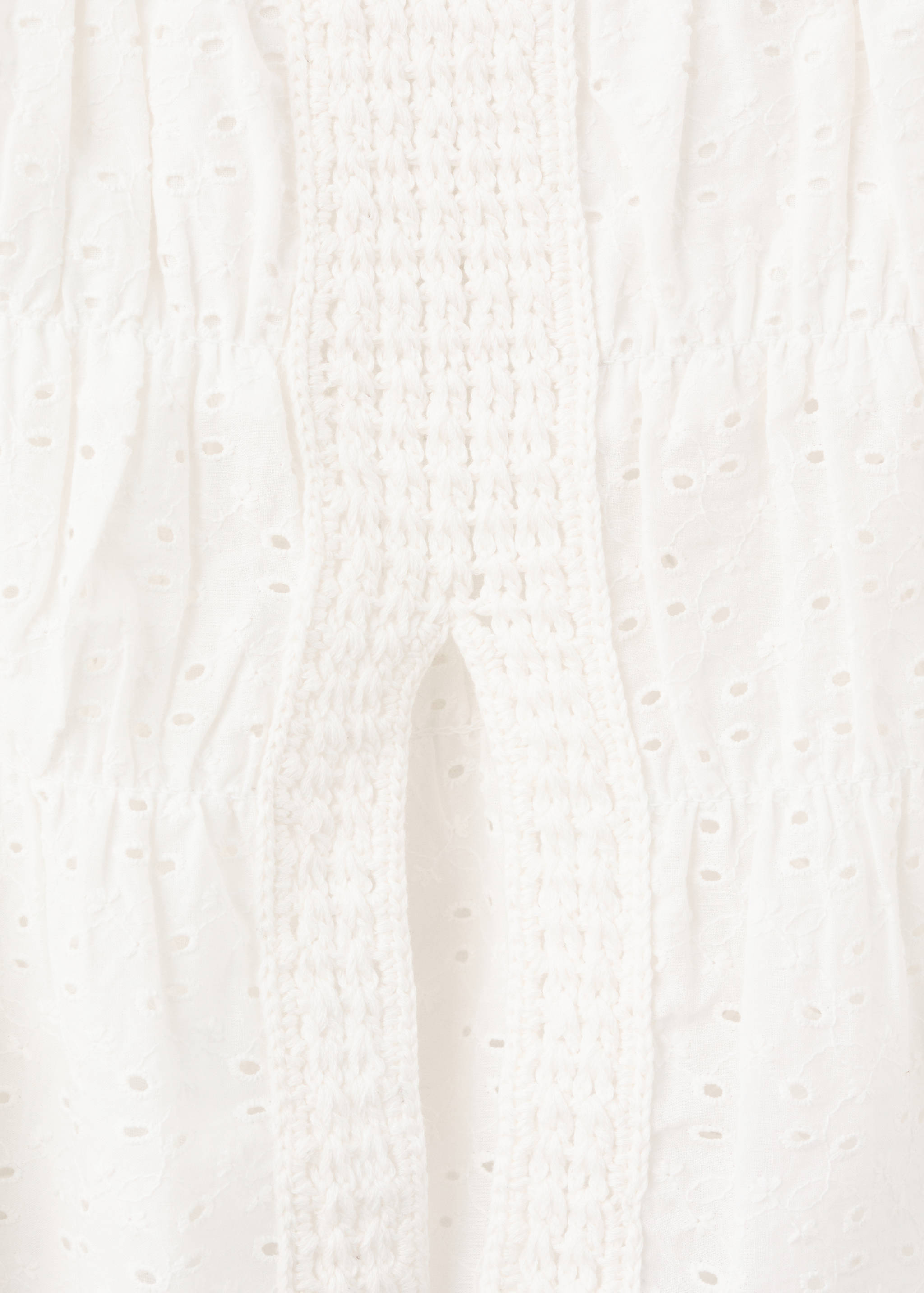 Crochet top with embroidered details - Details of the article 8