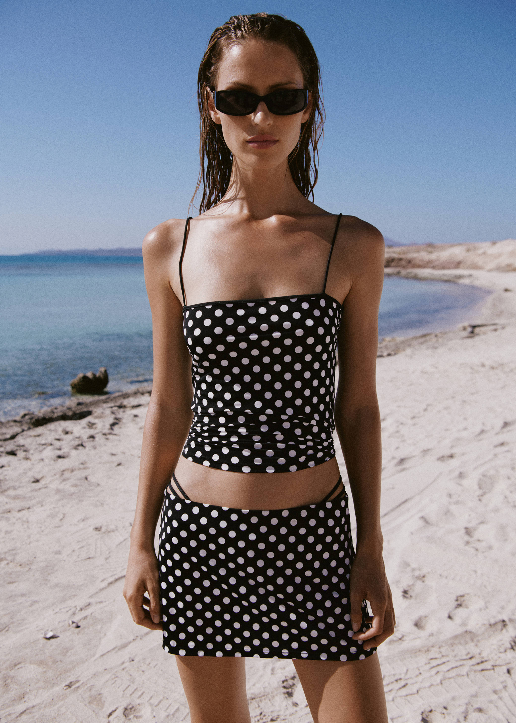 Pöttyös pántos top - Általános sík