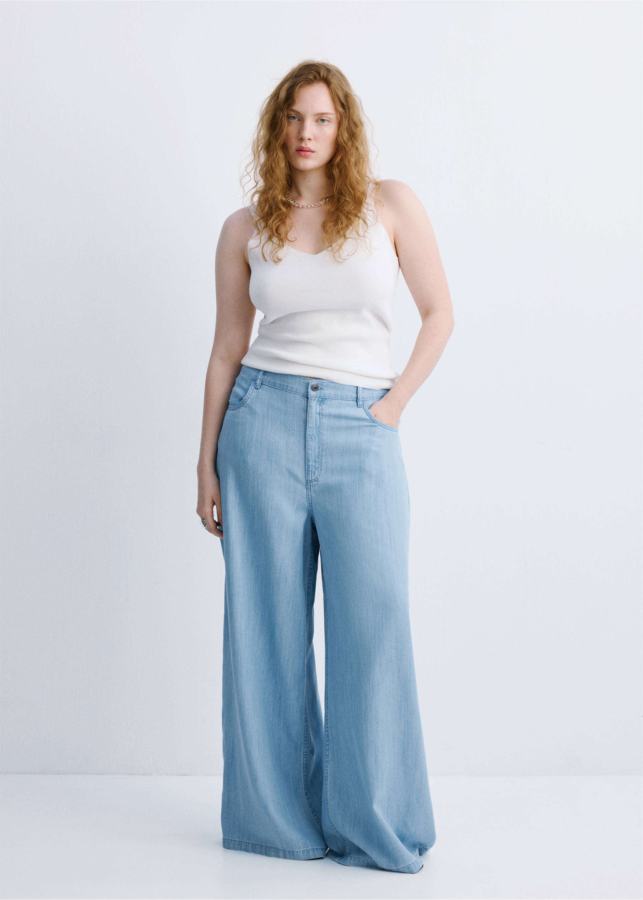 Mid rise palazzo jeans - Details of the article 3, Light Blue. Ref: 27049055-00.