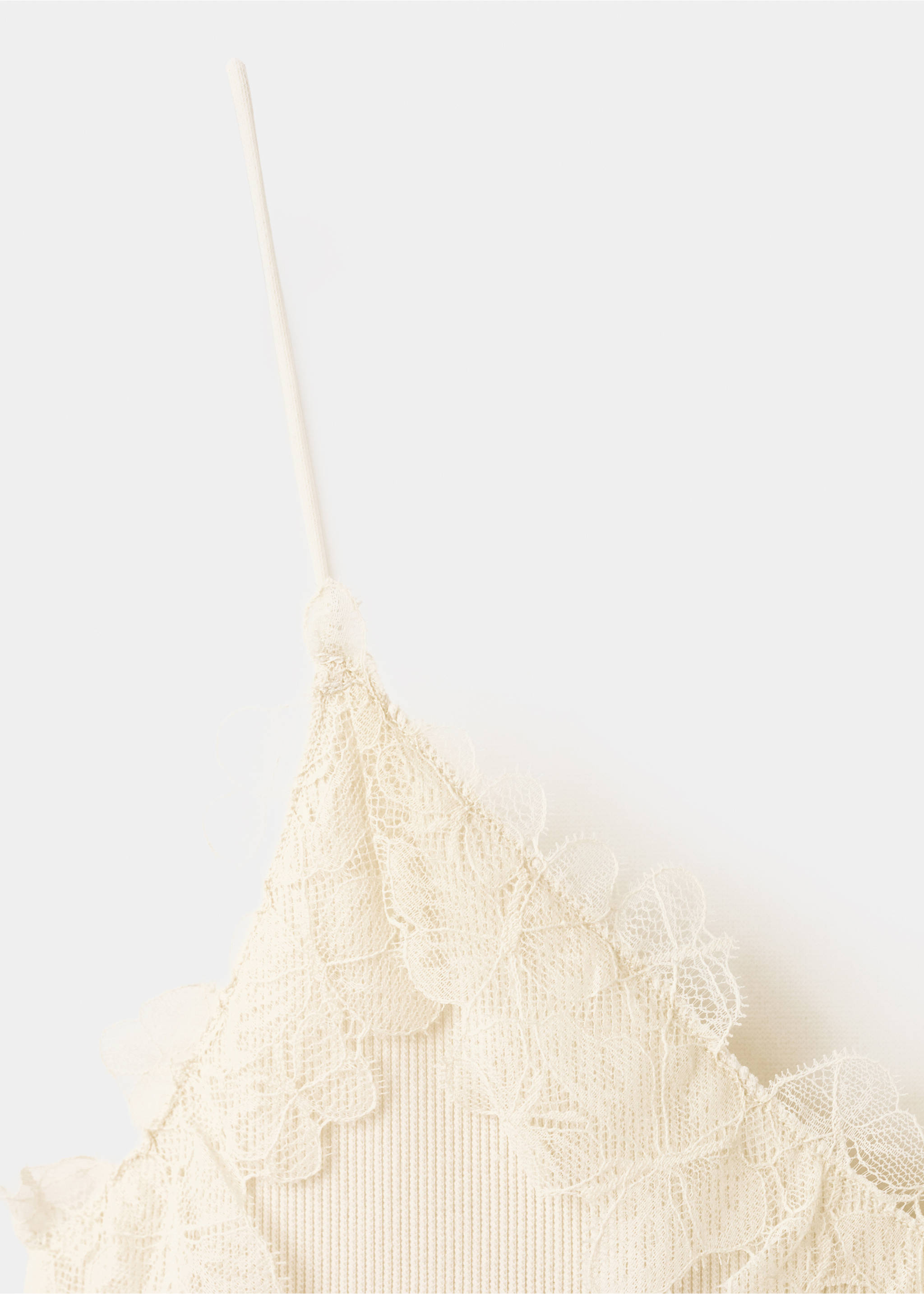 Lace detail knit top - Details of the article 0, Ecru. Ref: 27049056-00.