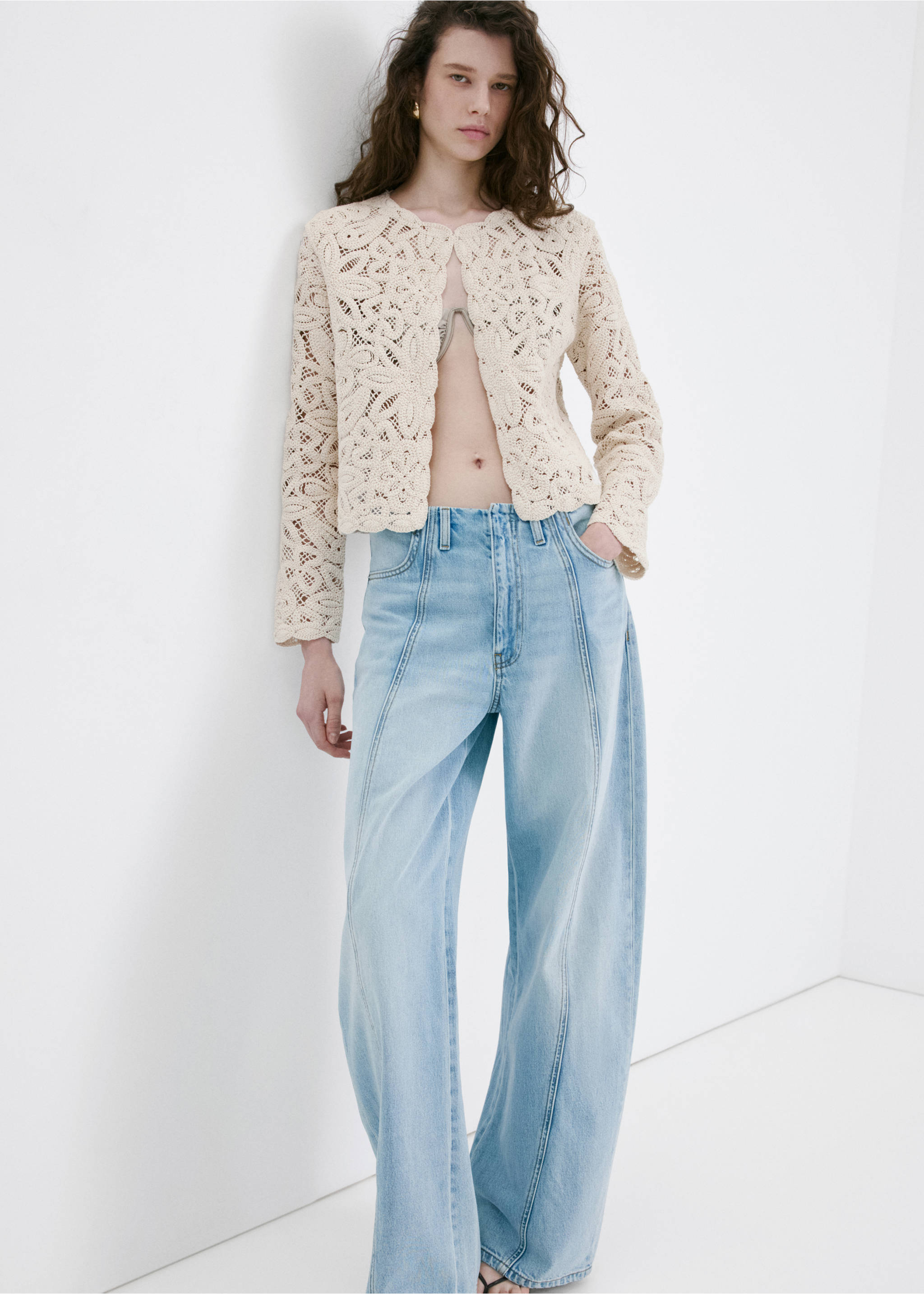 Knitted jacket with openwork details - Details of the article 6, Sand. Ref: 27049057-00.