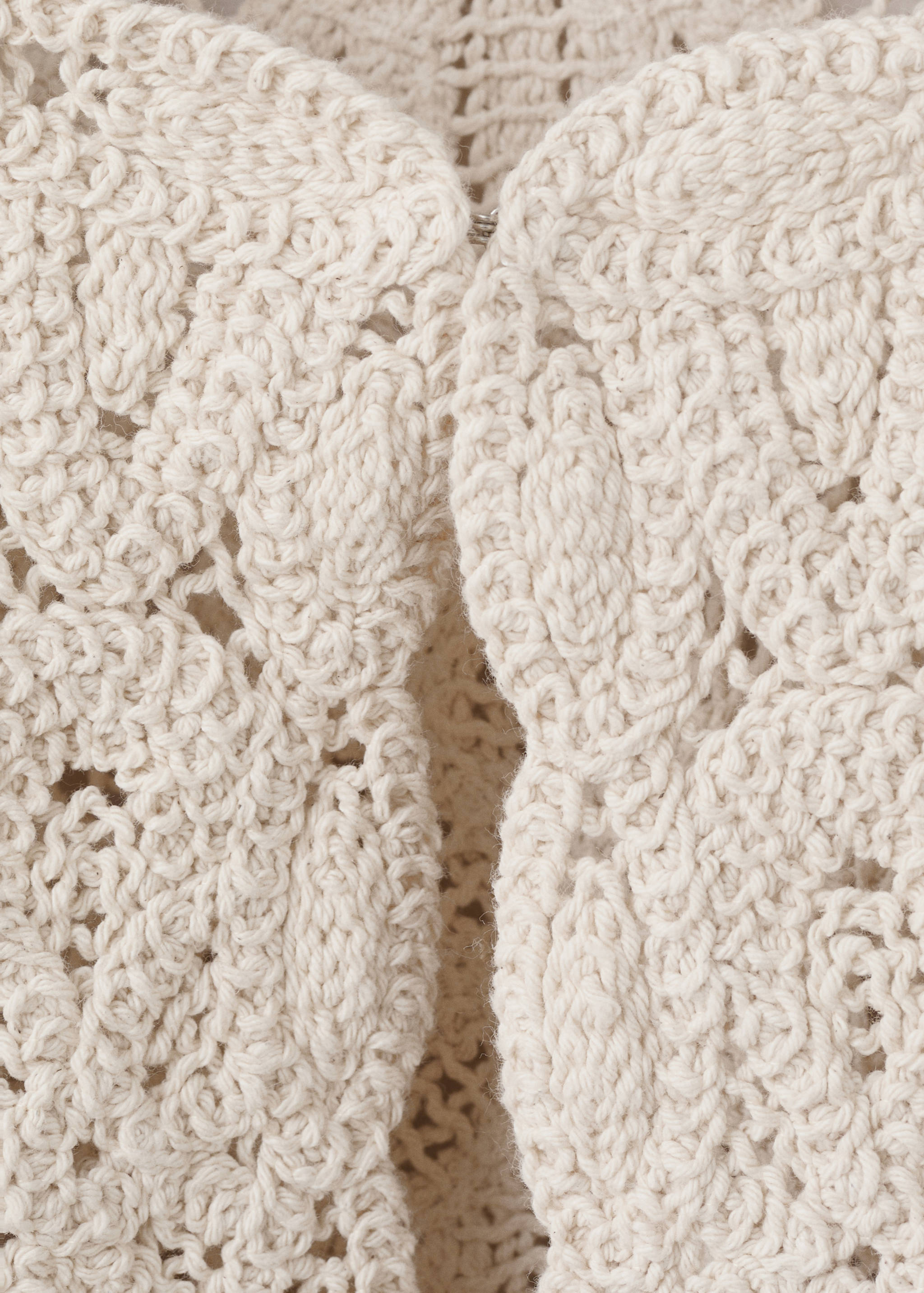 Knitted jacket with openwork details - Details of the article 0