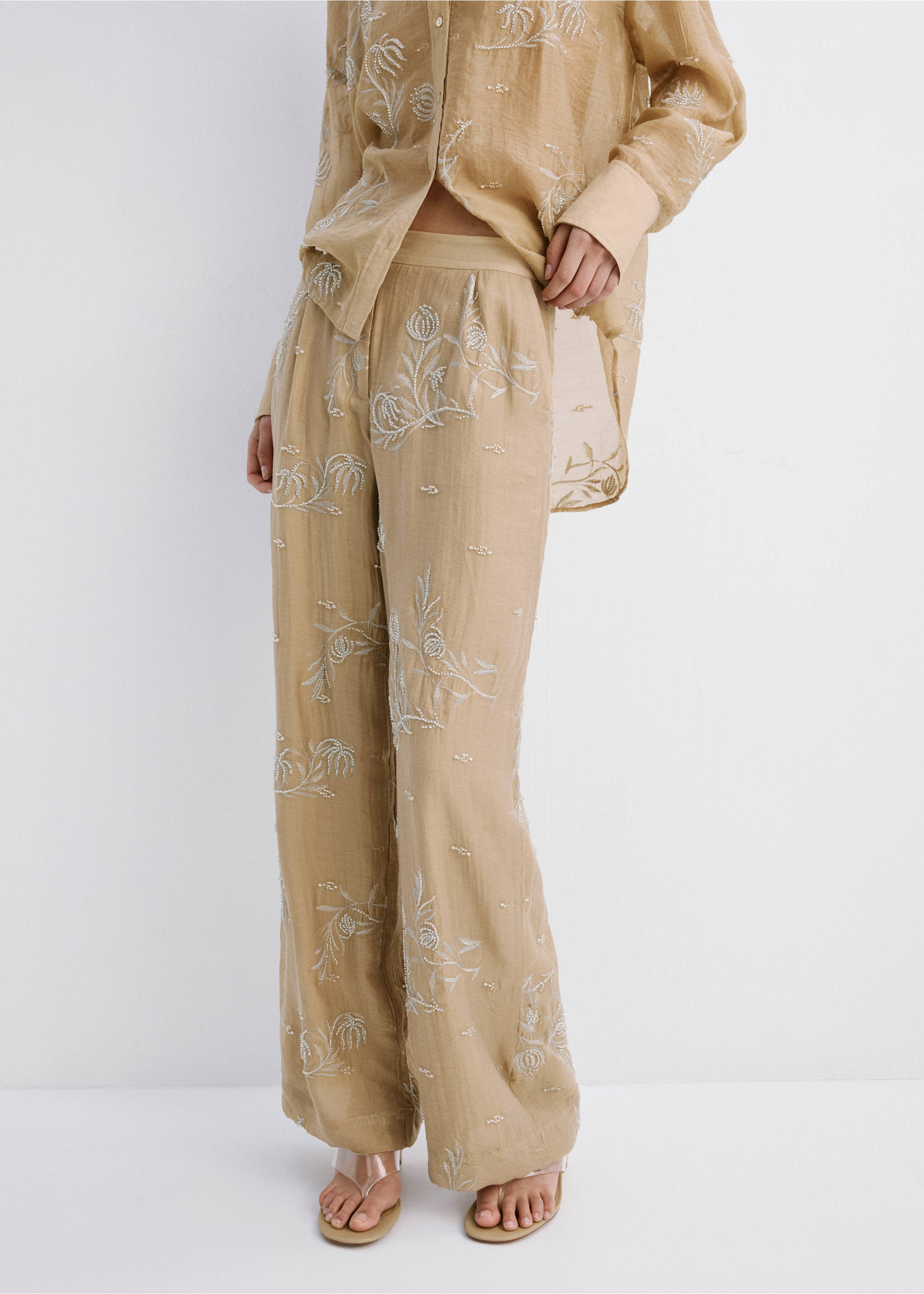 بنطال ليوسيل مطرز - رؤية وسط, بيج. Ref: 27049061-00.