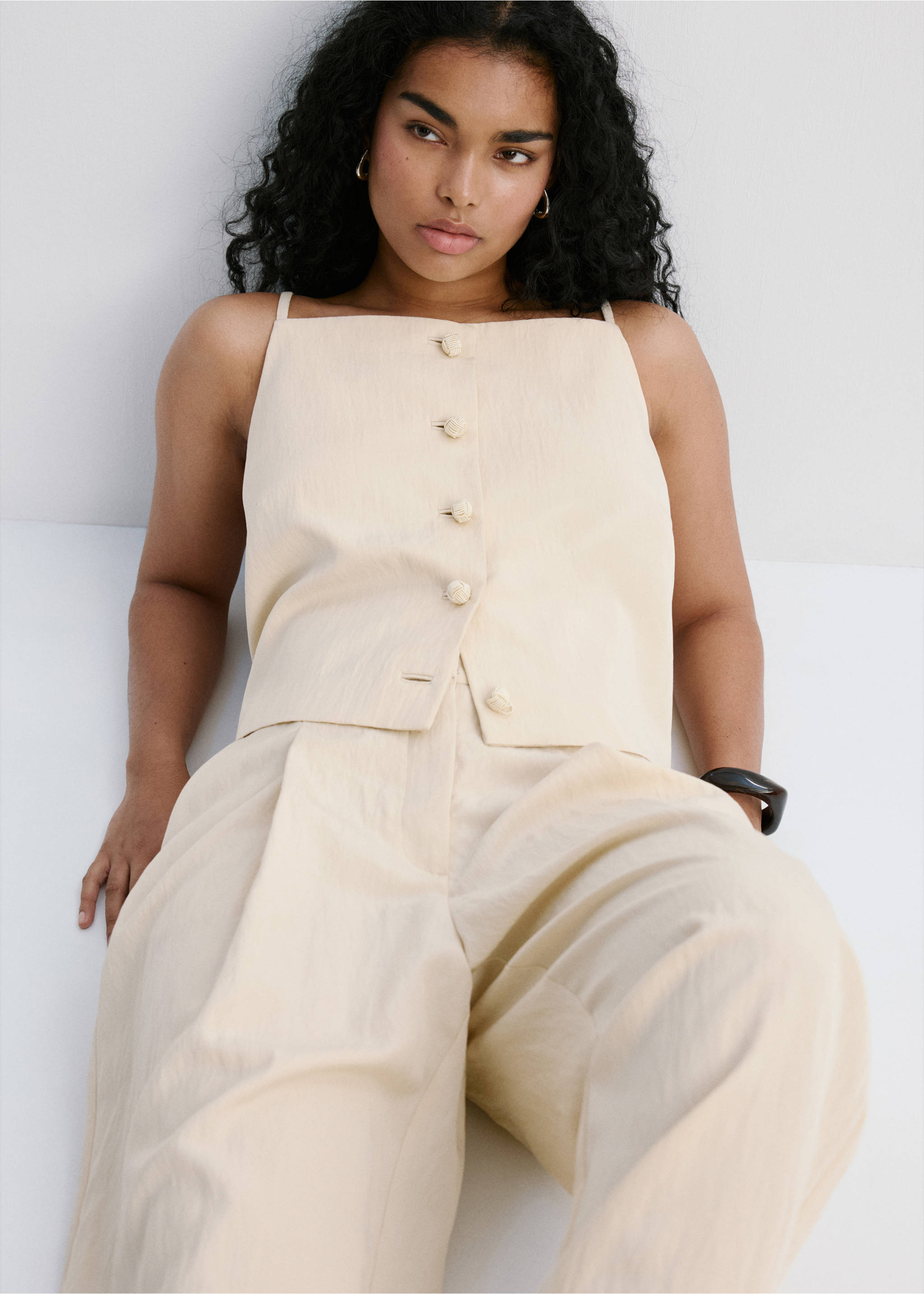 Lyocell button top - Details of the article 5, Light/Pastel Grey. Ref: 27049062-00.