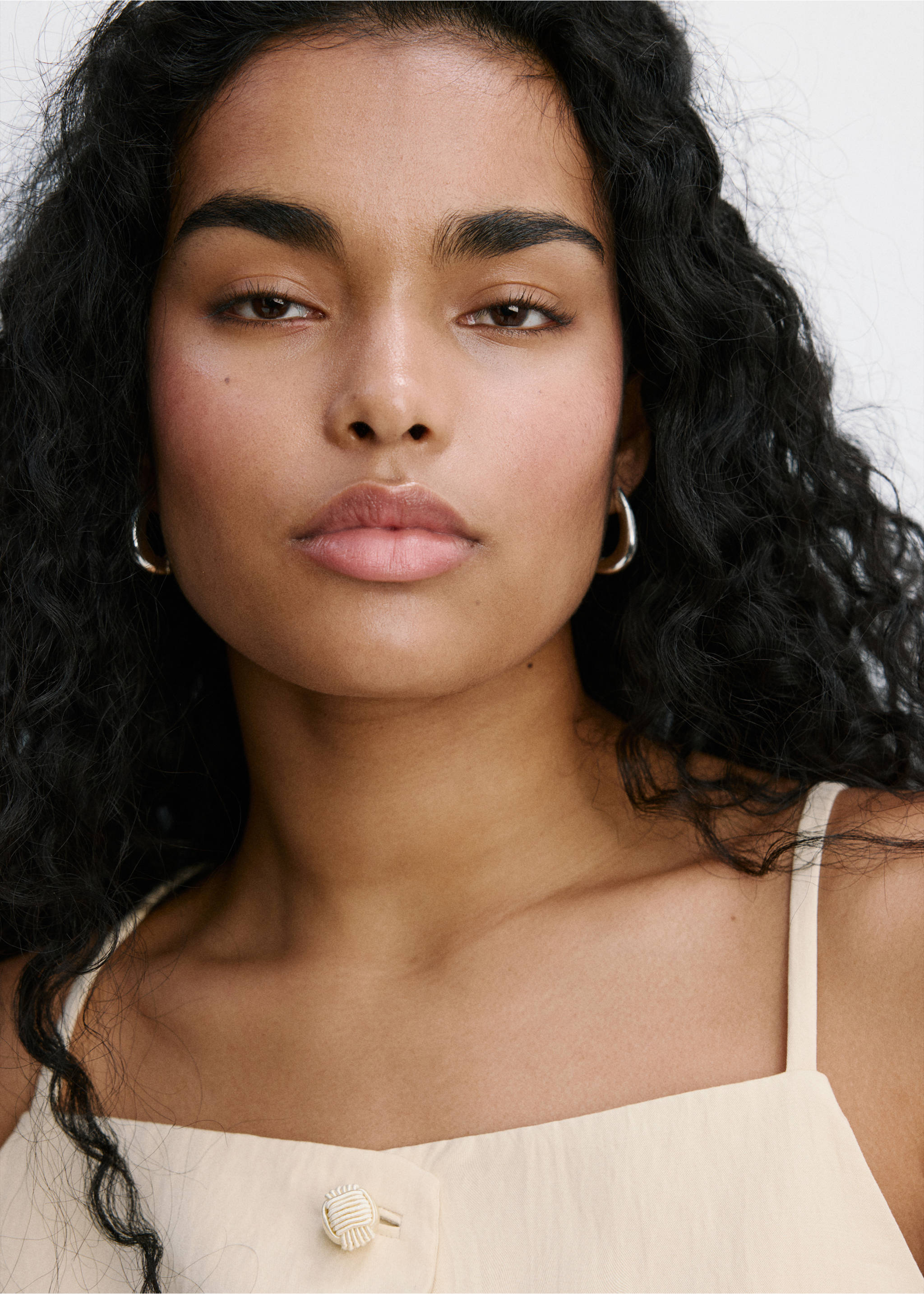 Lyocell button top - Details of the article 4, Light/Pastel Grey. Ref: 27049062-00.