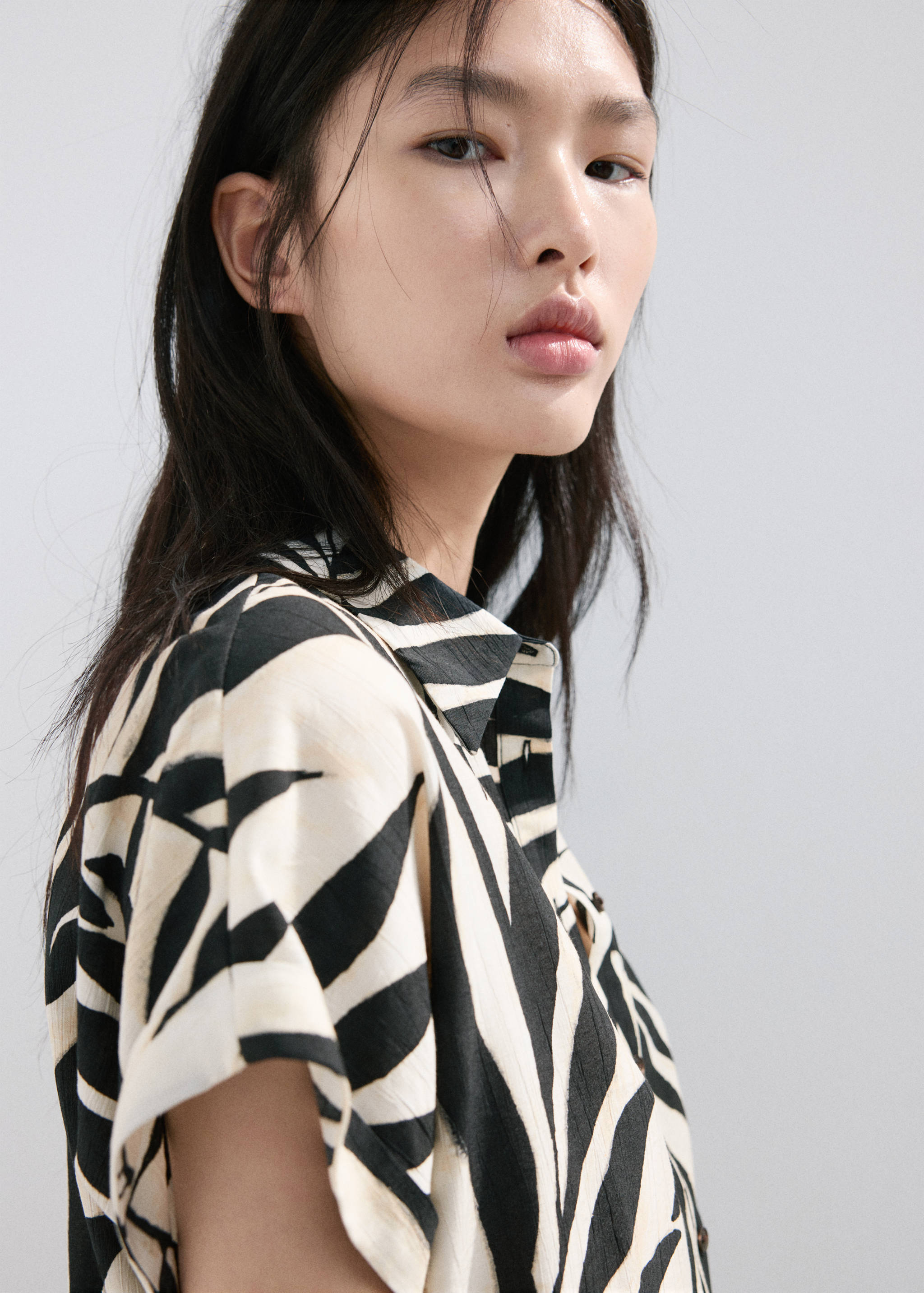 Flowy printed shirt - Details of the article 1