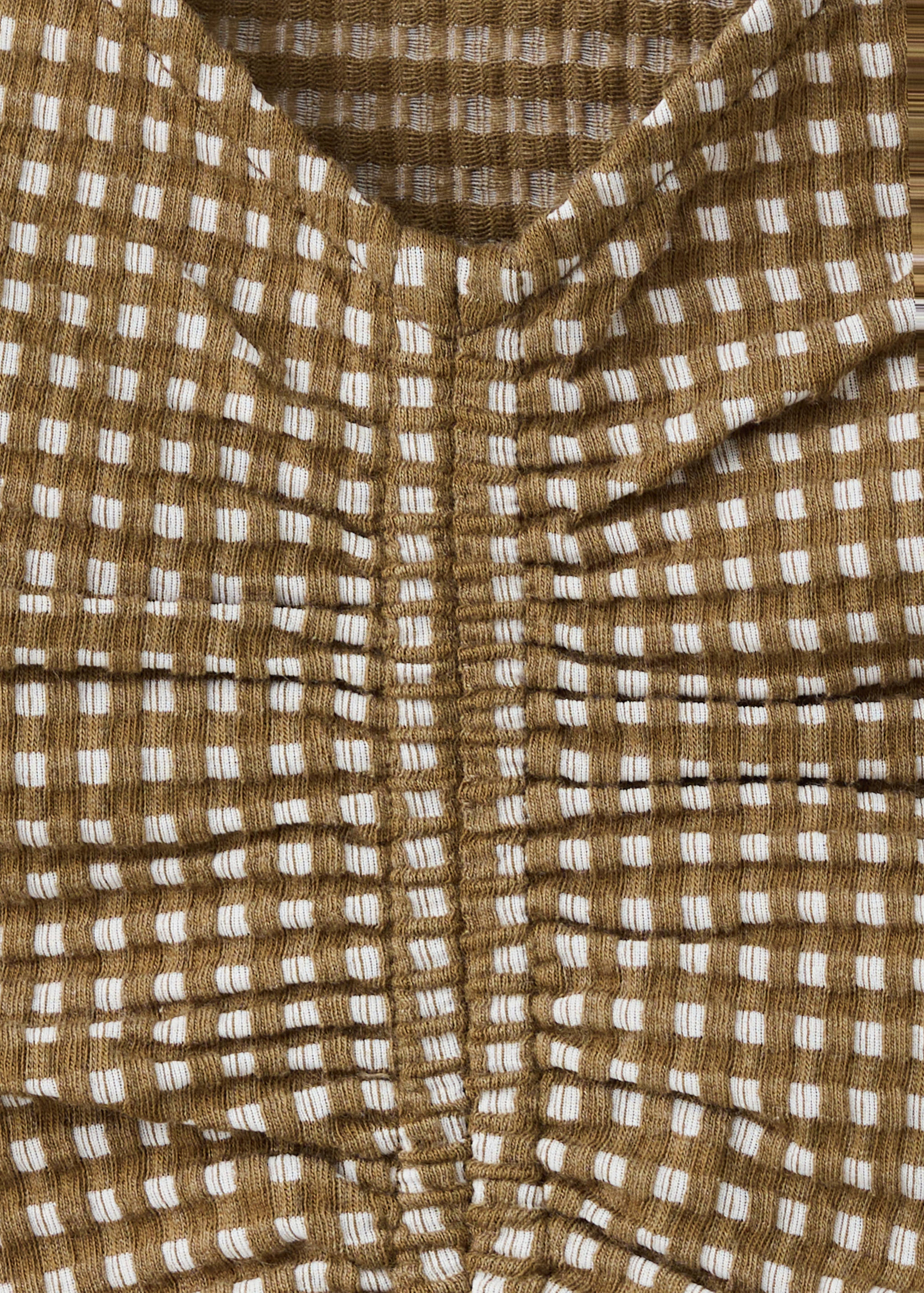 Ruched fitted top - Details of the article 8