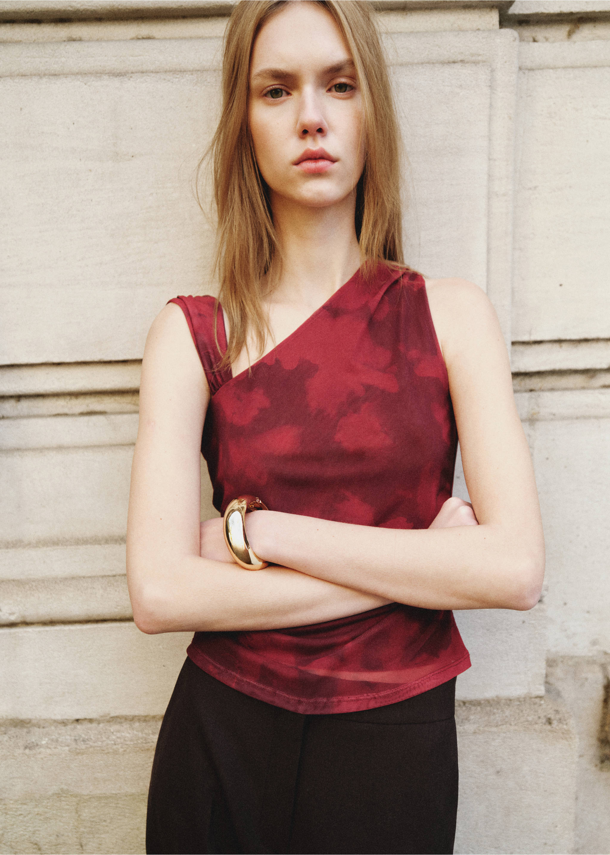 Asymmetric printed top - Medium plane, Burgundy. Ref: 27049074-00.