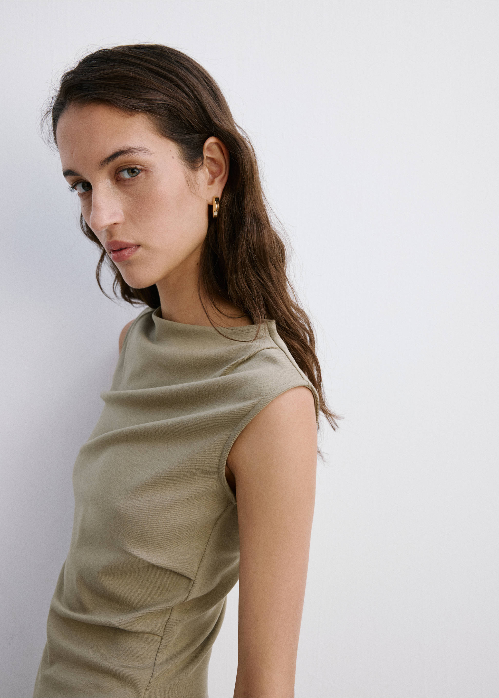 Draped midi-dress - Details of the article 1, Khaki. Ref: 27049077-00.
