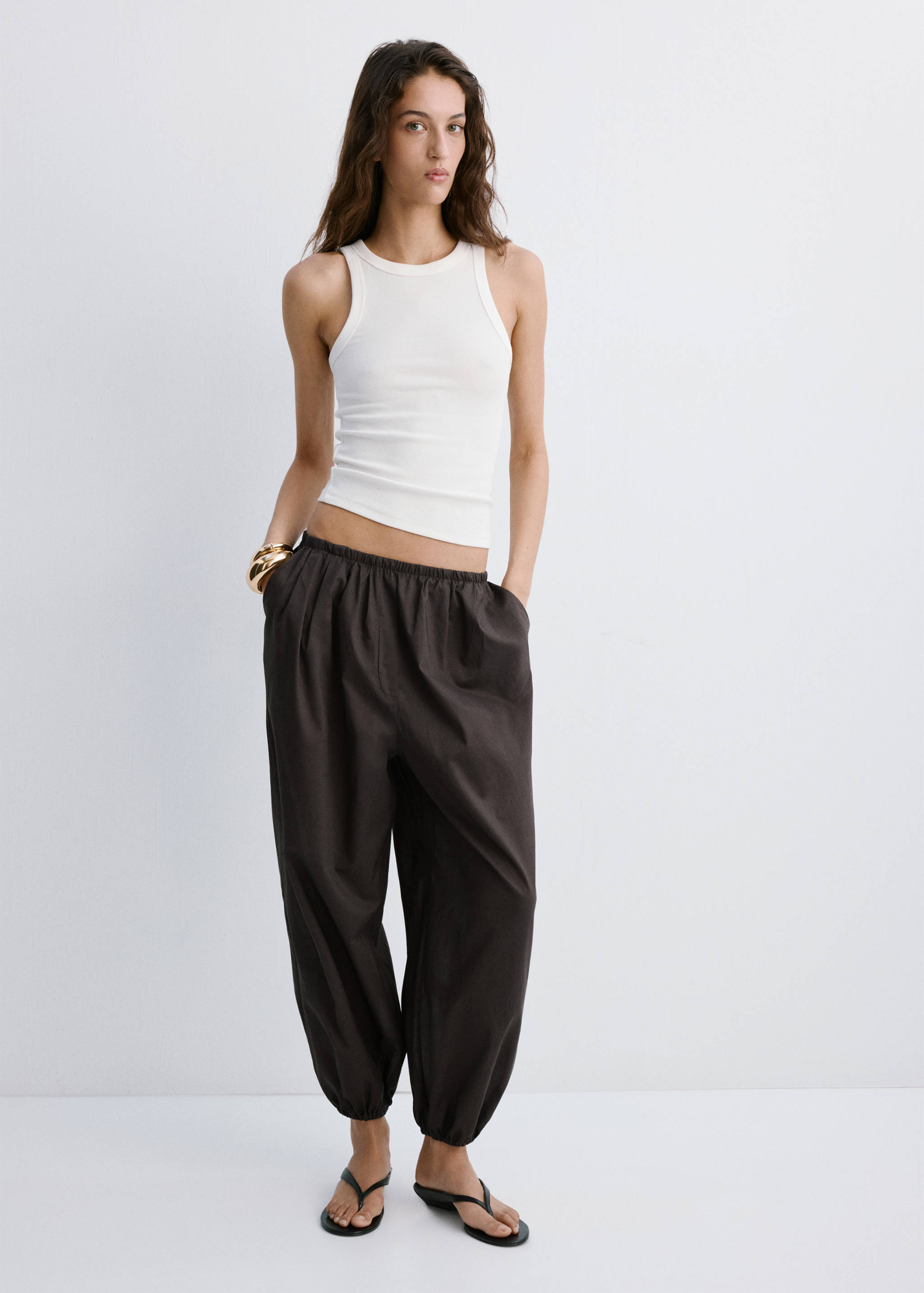 Pantalon en coton bouffant - Plan général