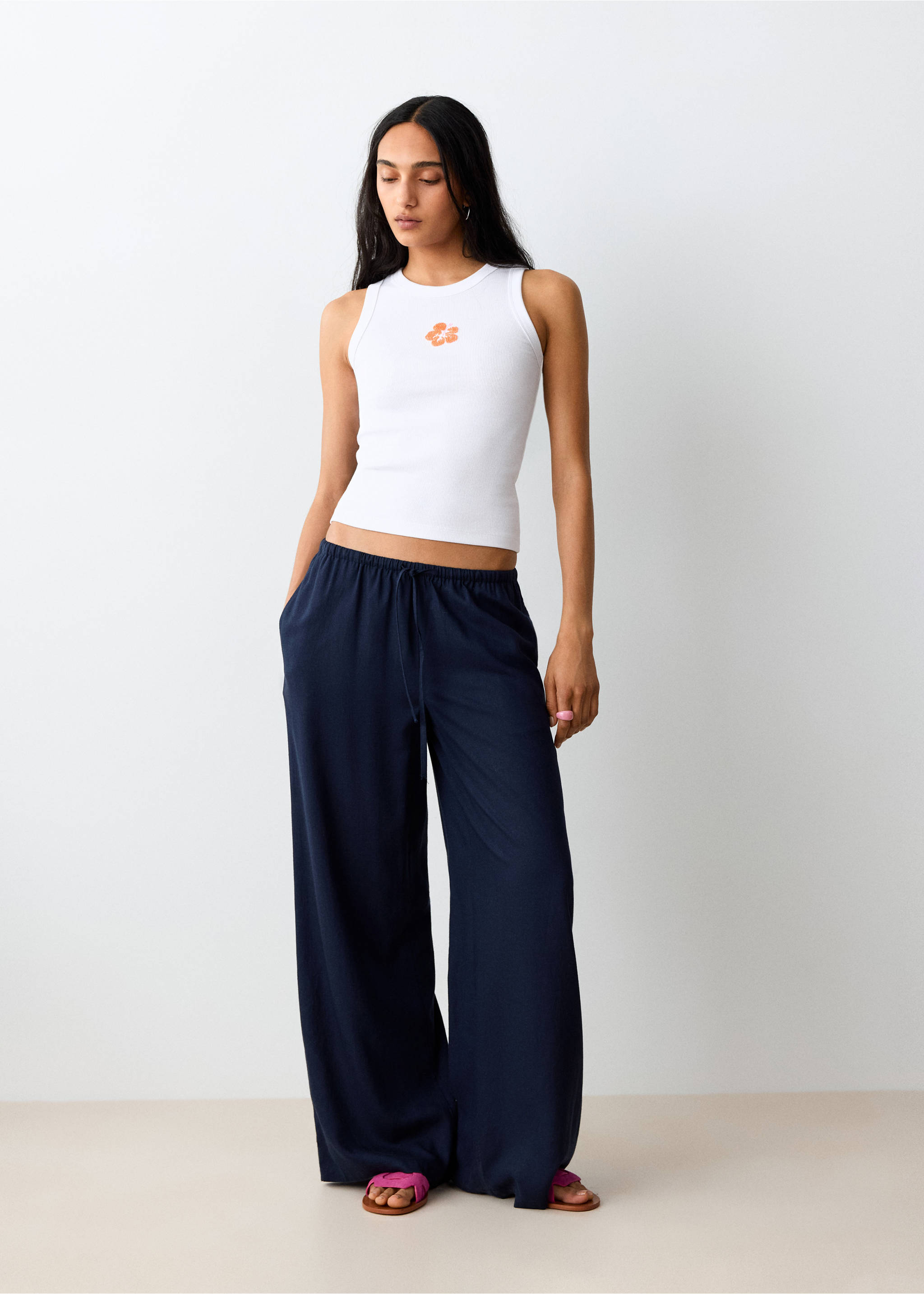 توب قطني مزين بزهور - رؤية عامة, سكري. Ref: 27049209-00.