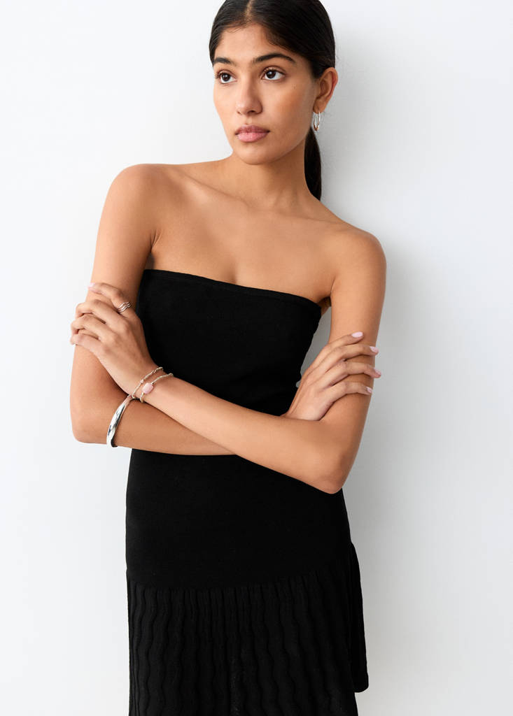 Strapless dress with ruffles — Black