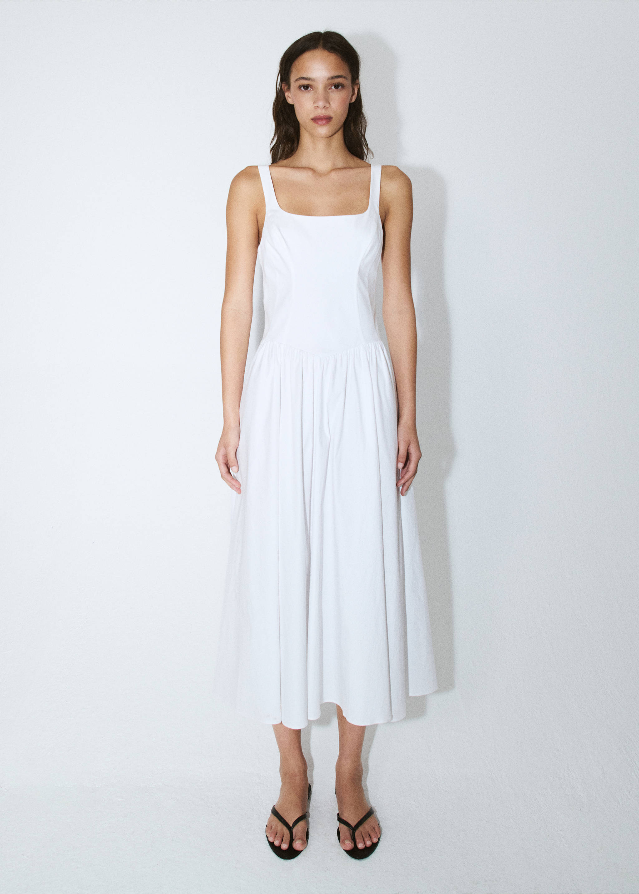 Corset dress with open back - General plane, White. Ref: 27049217-00.