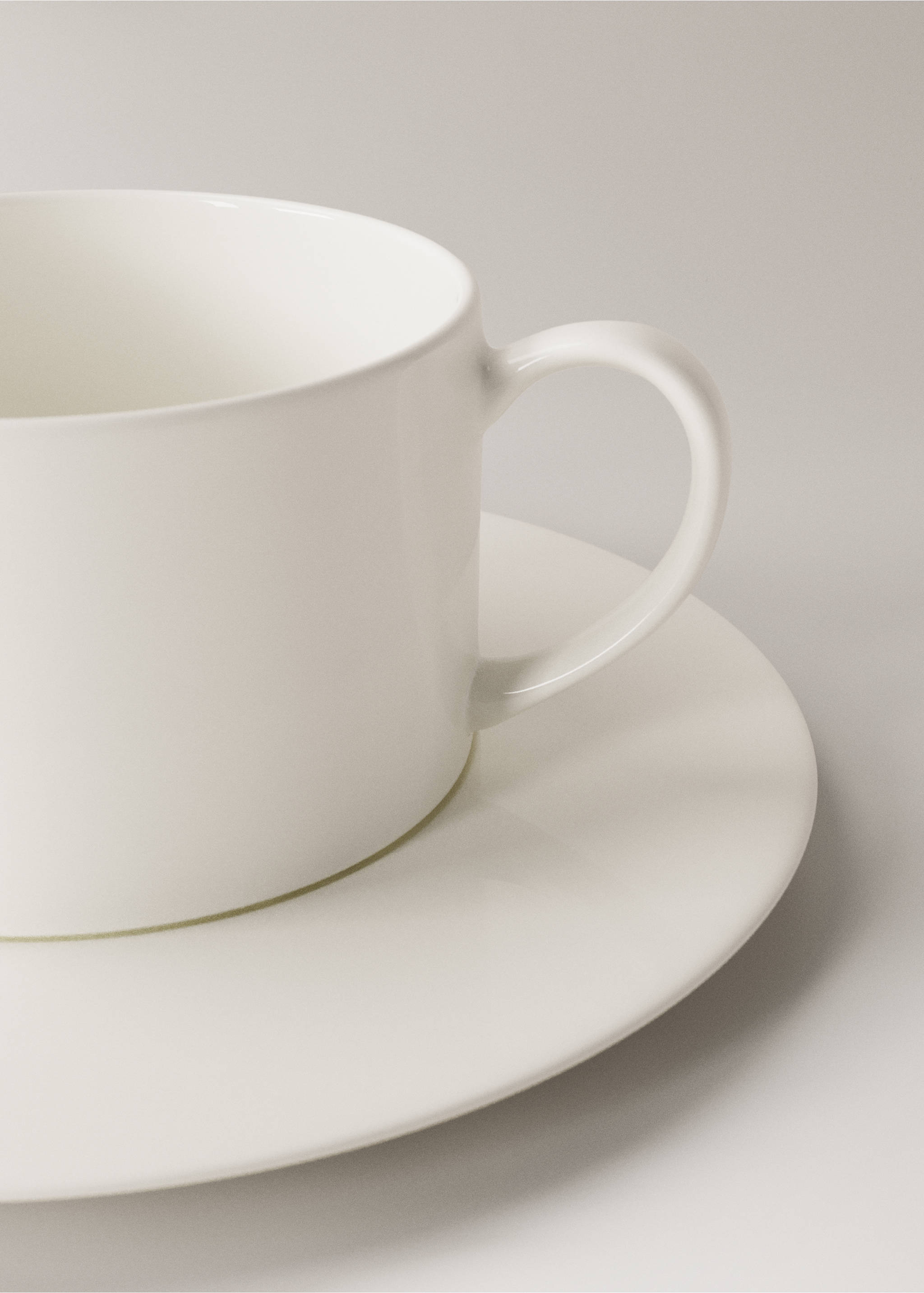 Kaffekopp och assiett i ultralätt benporslin - Detaljer om artikeln 2, Vit. Ref: 27051168-00.