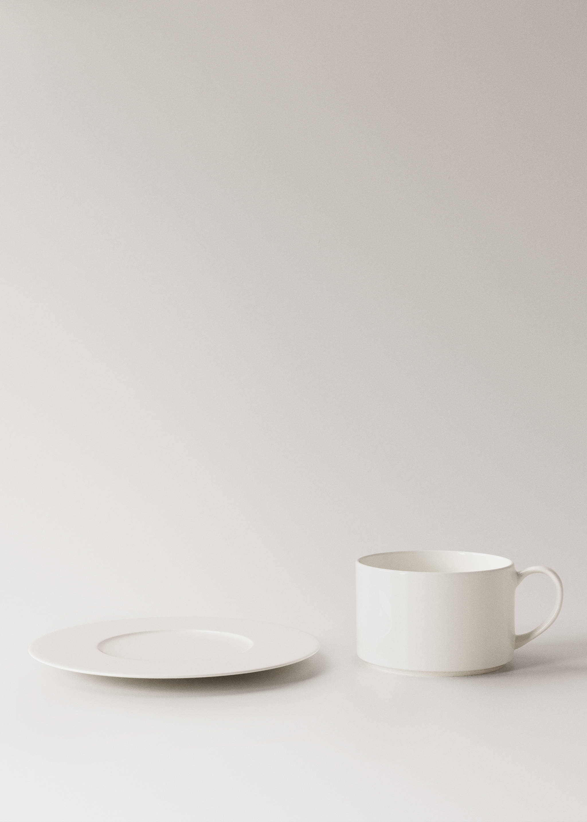 Ultra-light bone china coffee cup and saucer - Details of the article 3