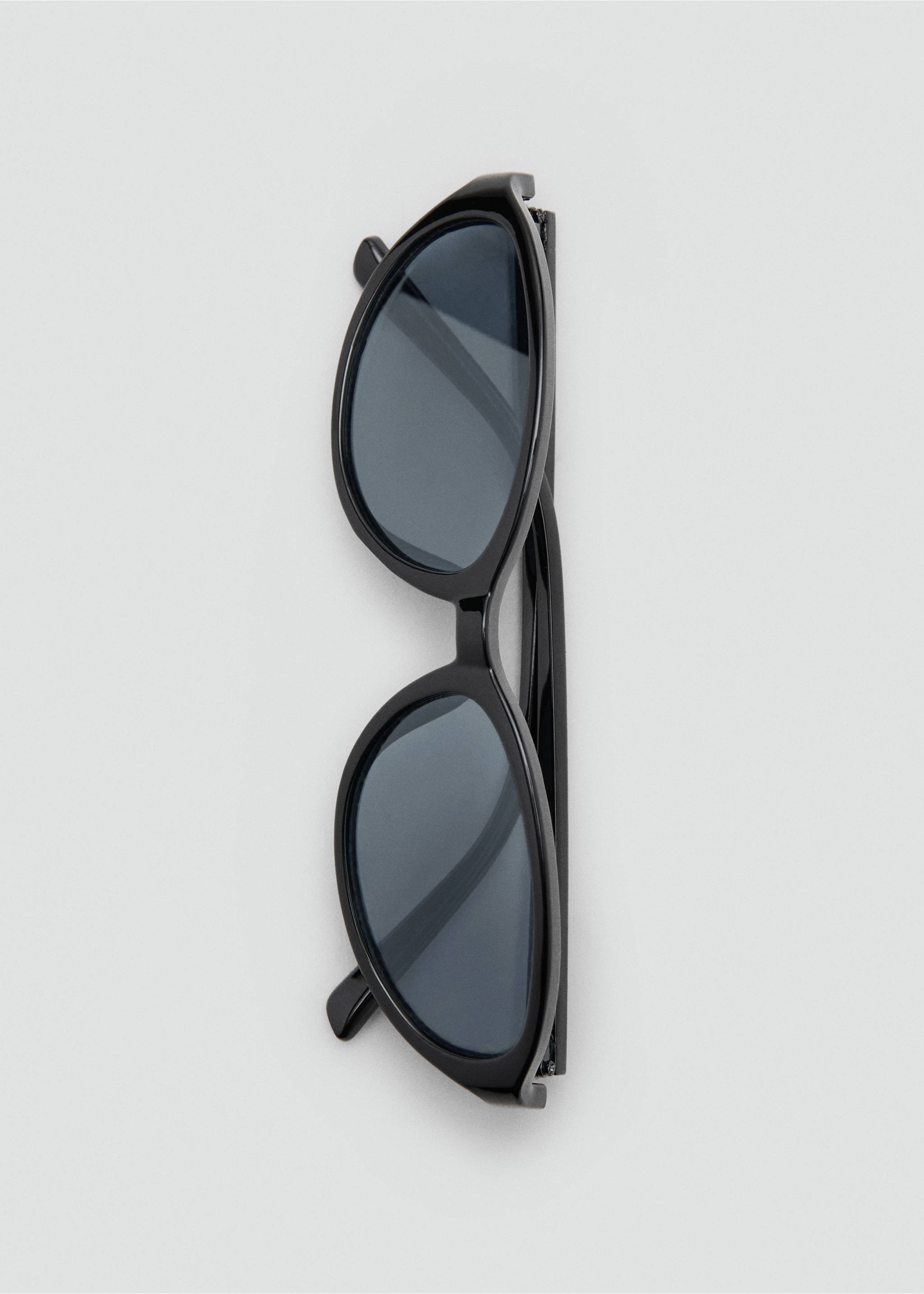 نظارات شمسية بإطار من الراتنج - تفاصيل المنتج 2, أسود. Ref: 27051177-00.