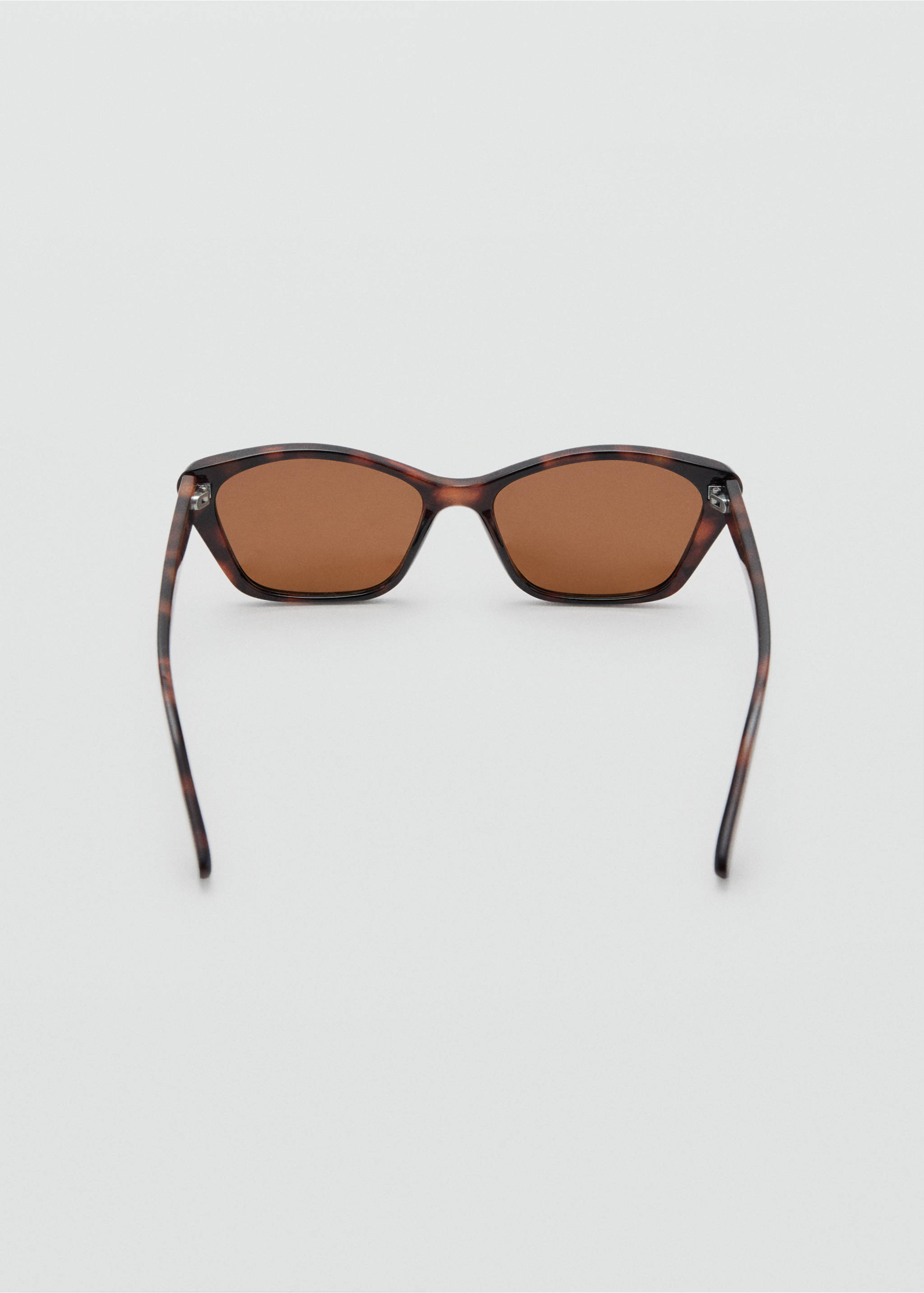 Cat-eye sunglasses - Details of the article 1, Chocolate. Ref: 27051178-00.