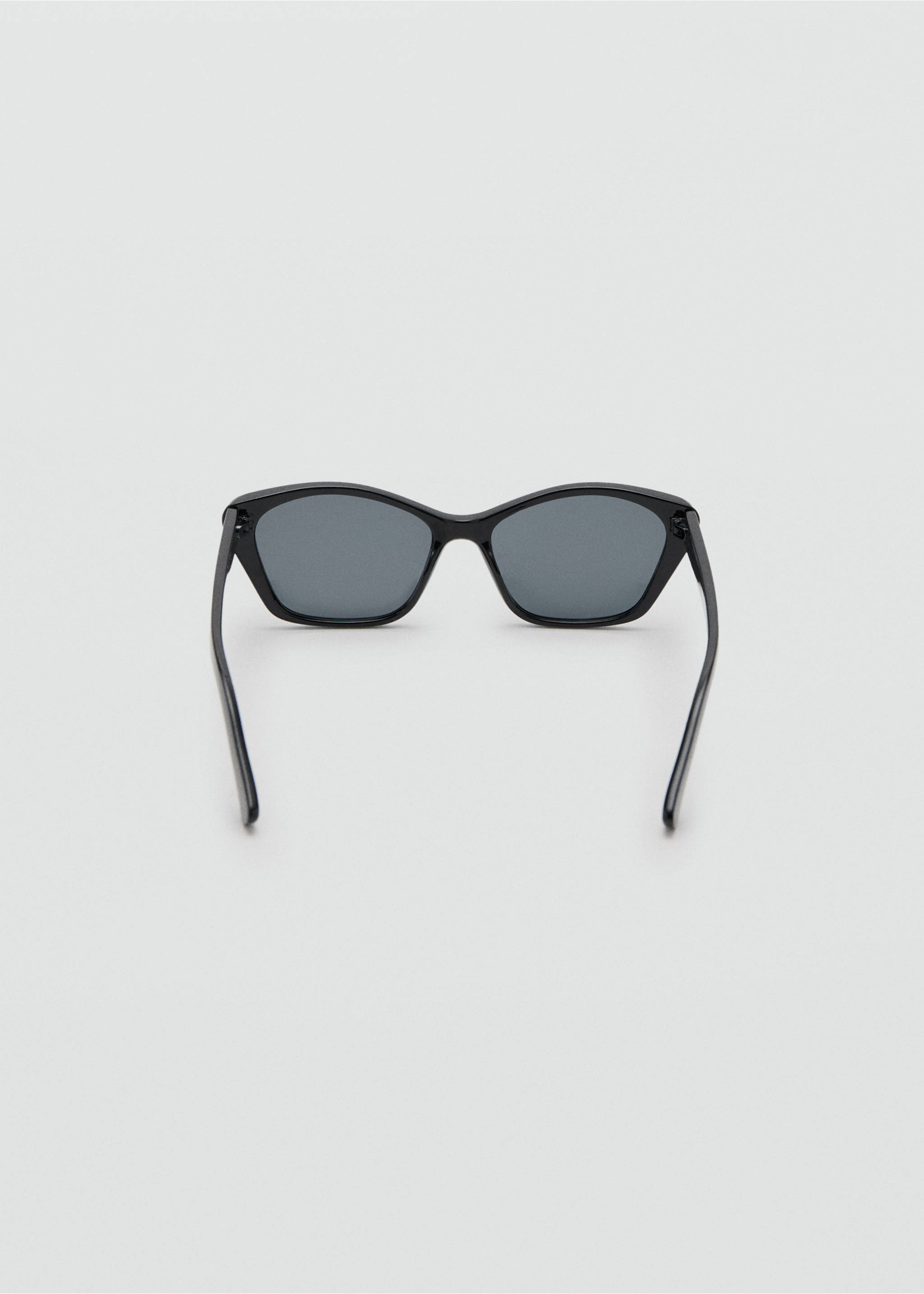 Cat-eye sunglasses - Details of the article 1, Black. Ref: 27051178-00.