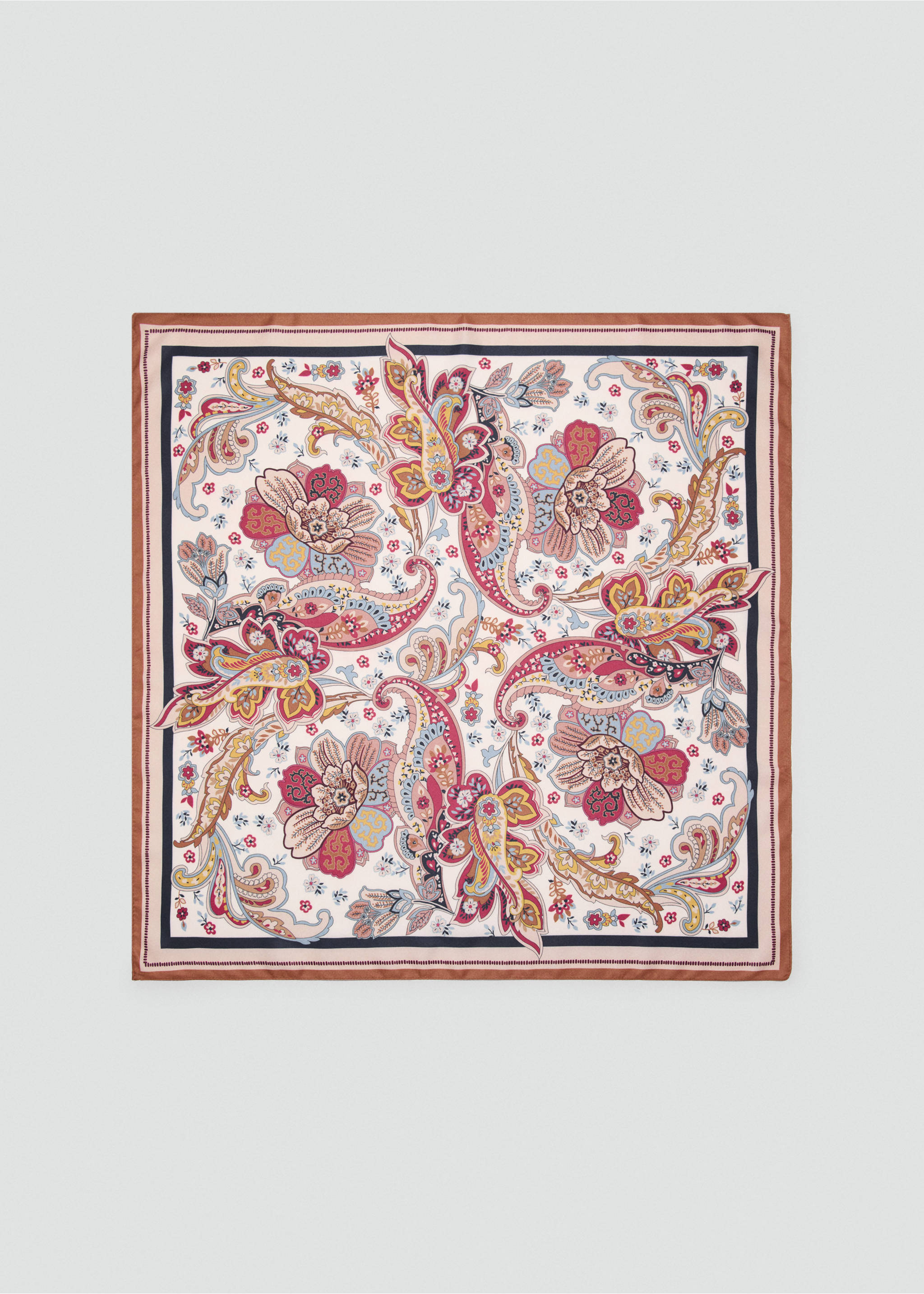 وشاح تصميم متباين - منتج دون نموذج, وردي. Ref: 27051196-00.