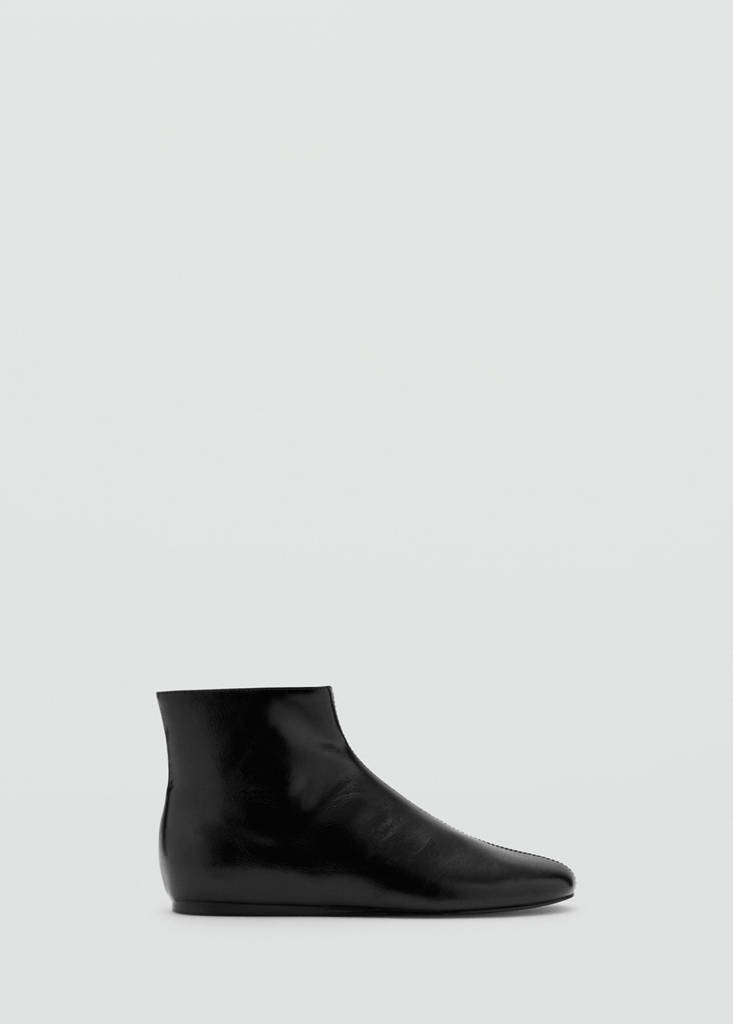 Flat ankle boots with zip — Black