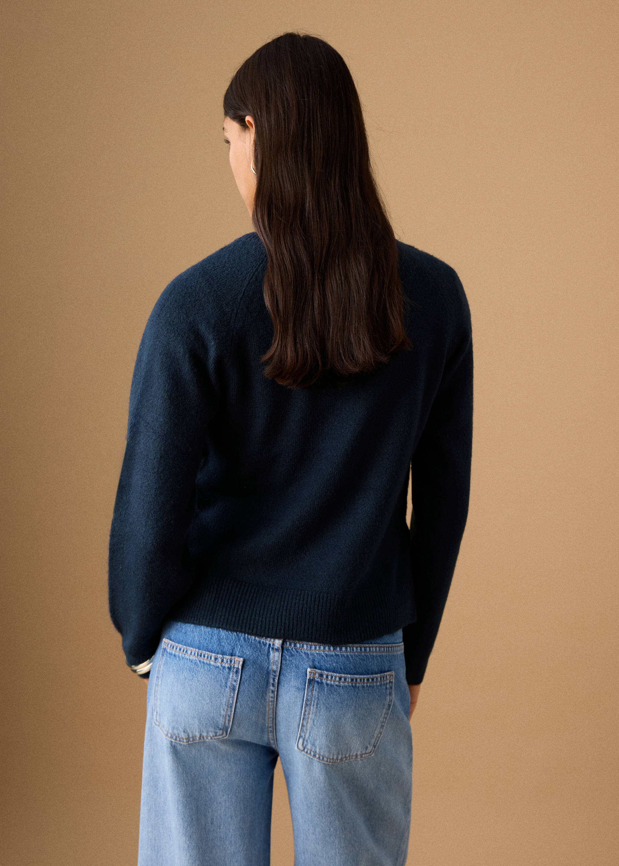 Buttons detail knit sweater - Reverse of the article