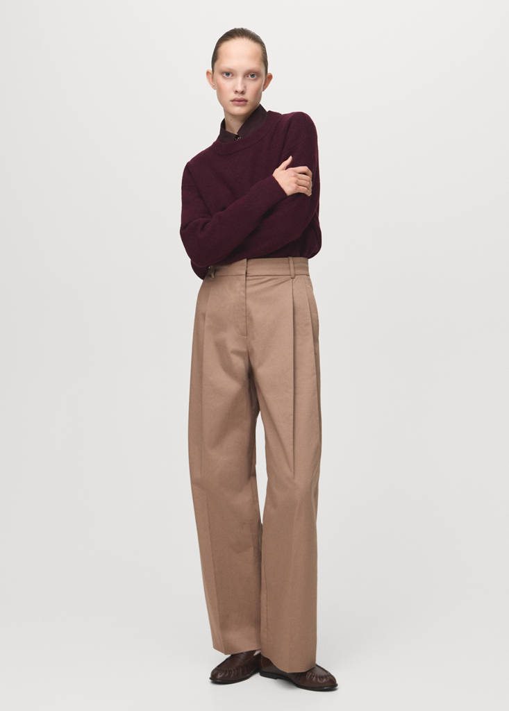 Medium-knit sweater — Maroon