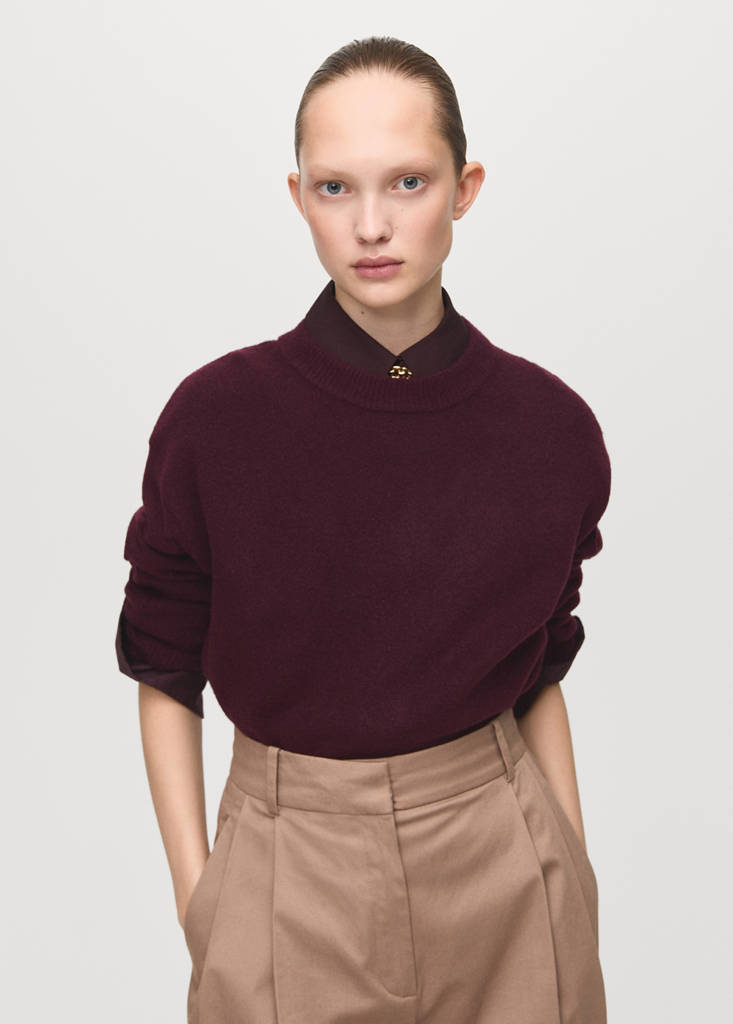 Medium-knit sweater — Maroon