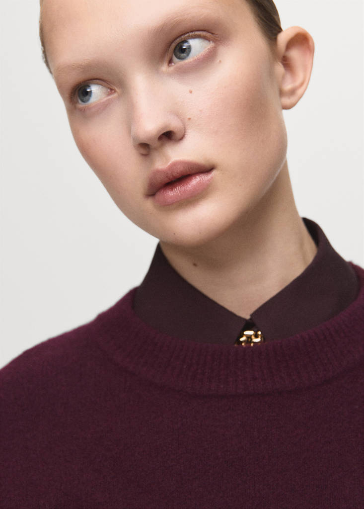 Medium-knit sweater — Maroon