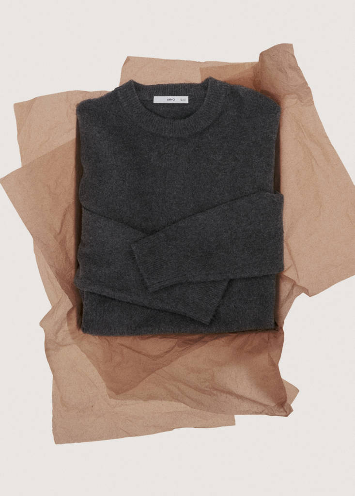 Medium-knit sweater — Charcoal