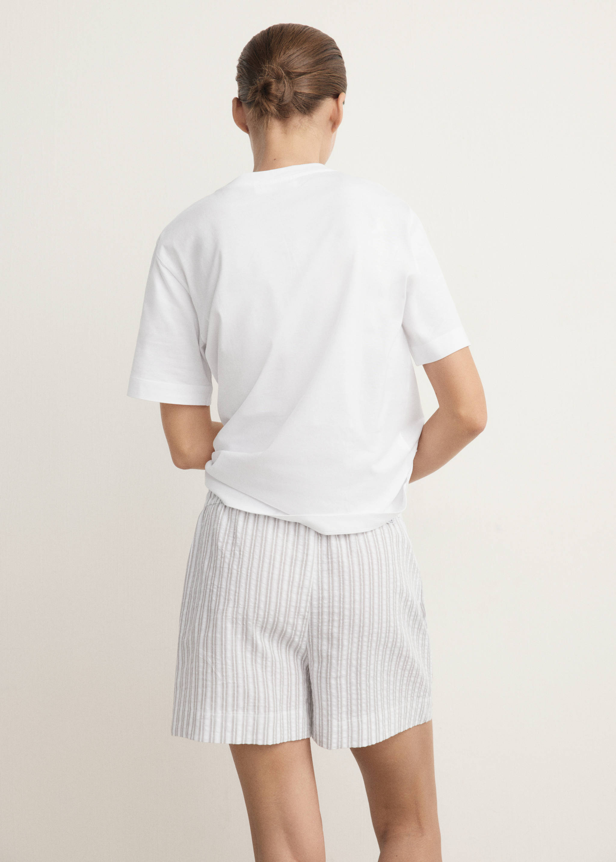 Пижамный комплект из хлопка в полоску с короткими рукавами - Обратная сторона изделия