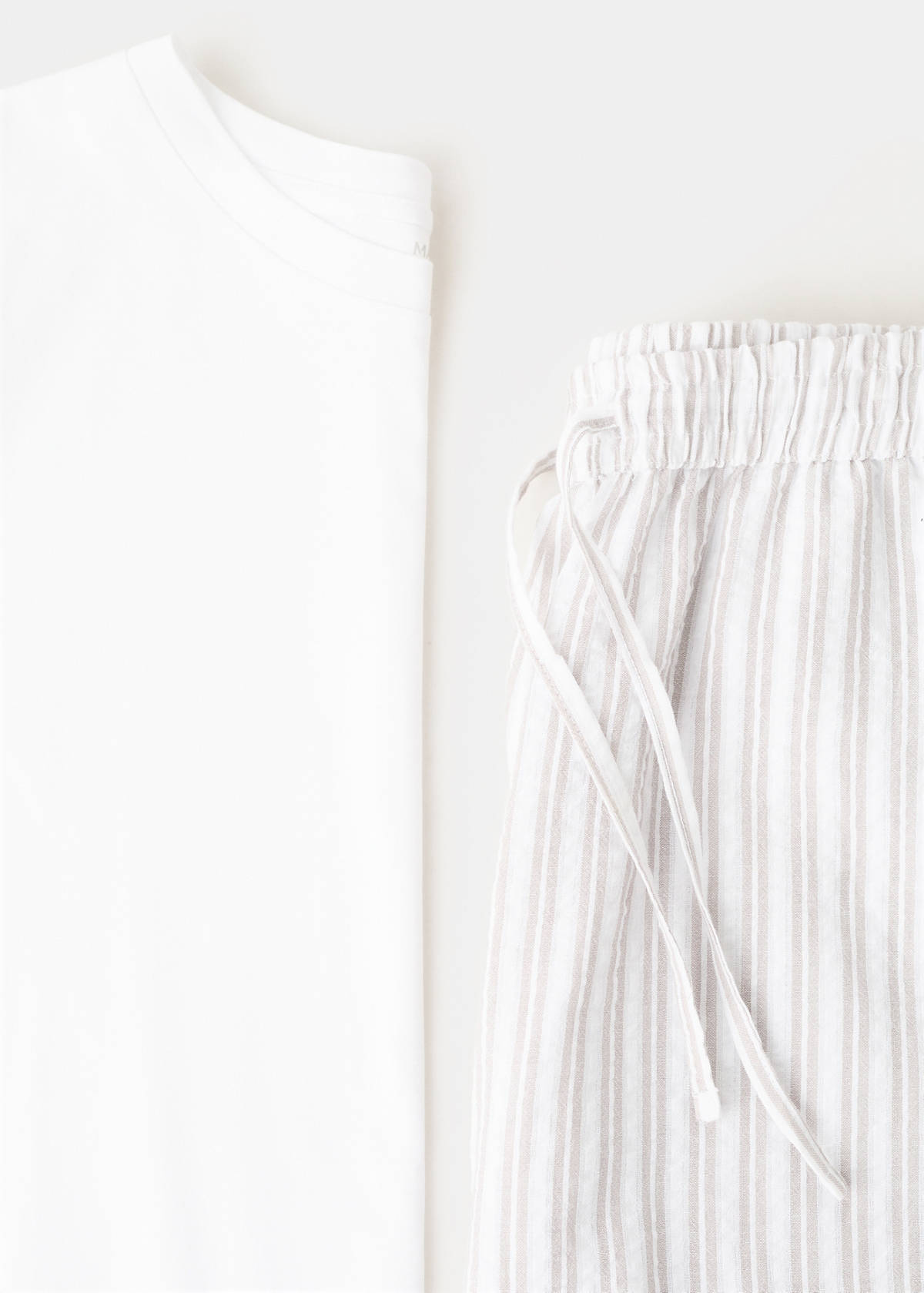 Two-piece short-sleeved cotton striped pyjamas — Grey