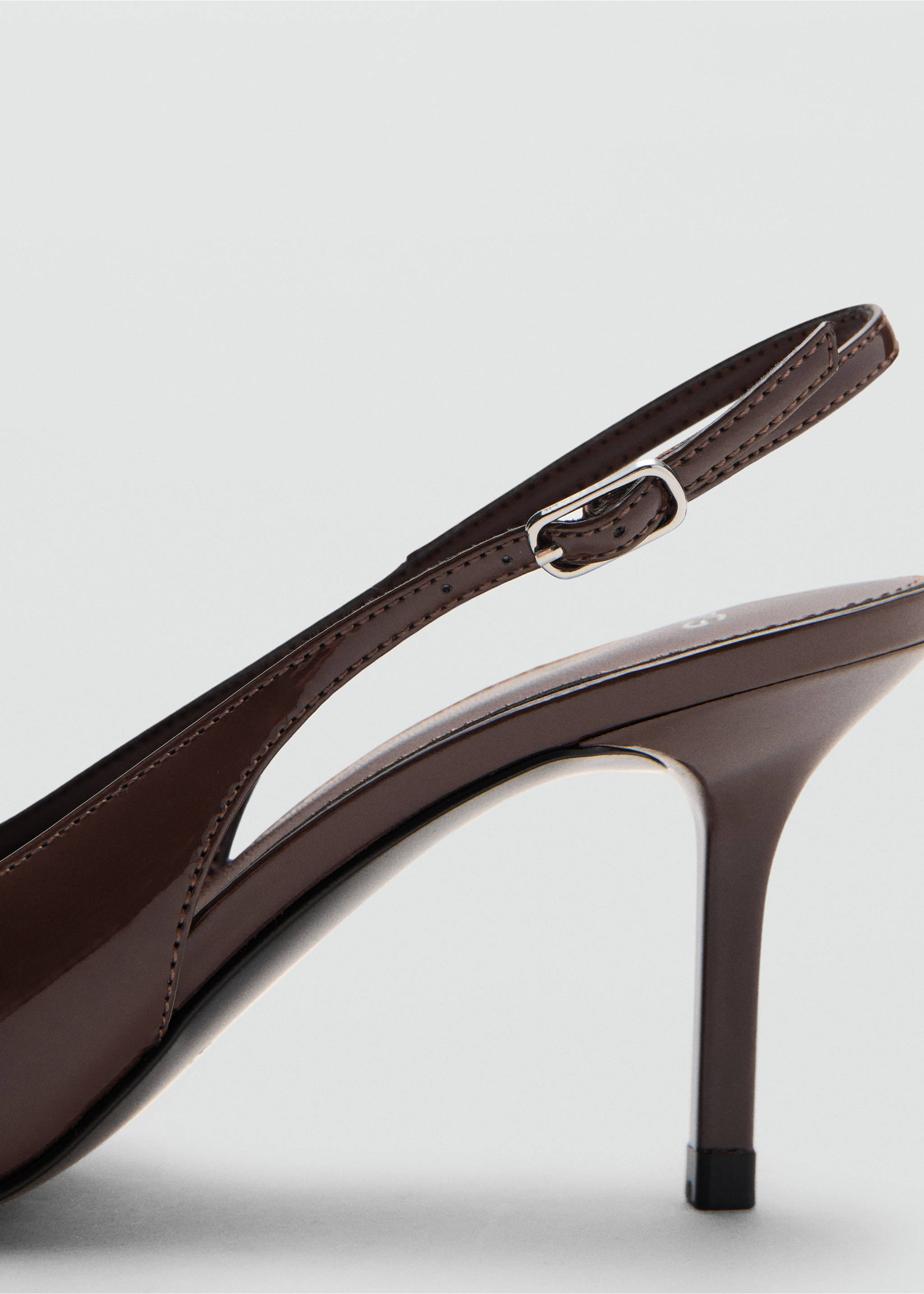 Patent heeled shoes - Details of the article 1, Chocolate. Ref: 27051228-00.