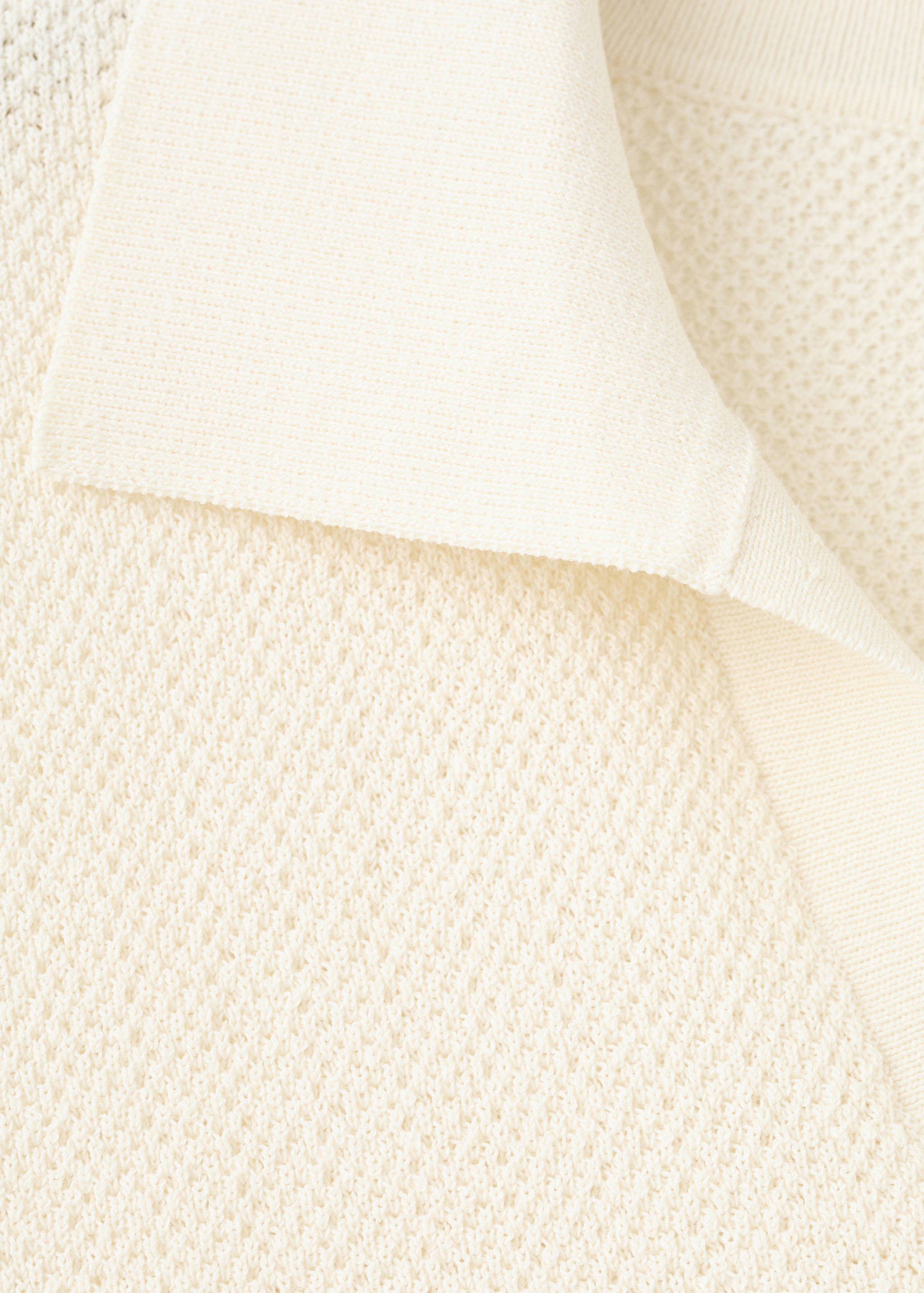 Short-sleeve knitted polo shirt - Details of the article 8