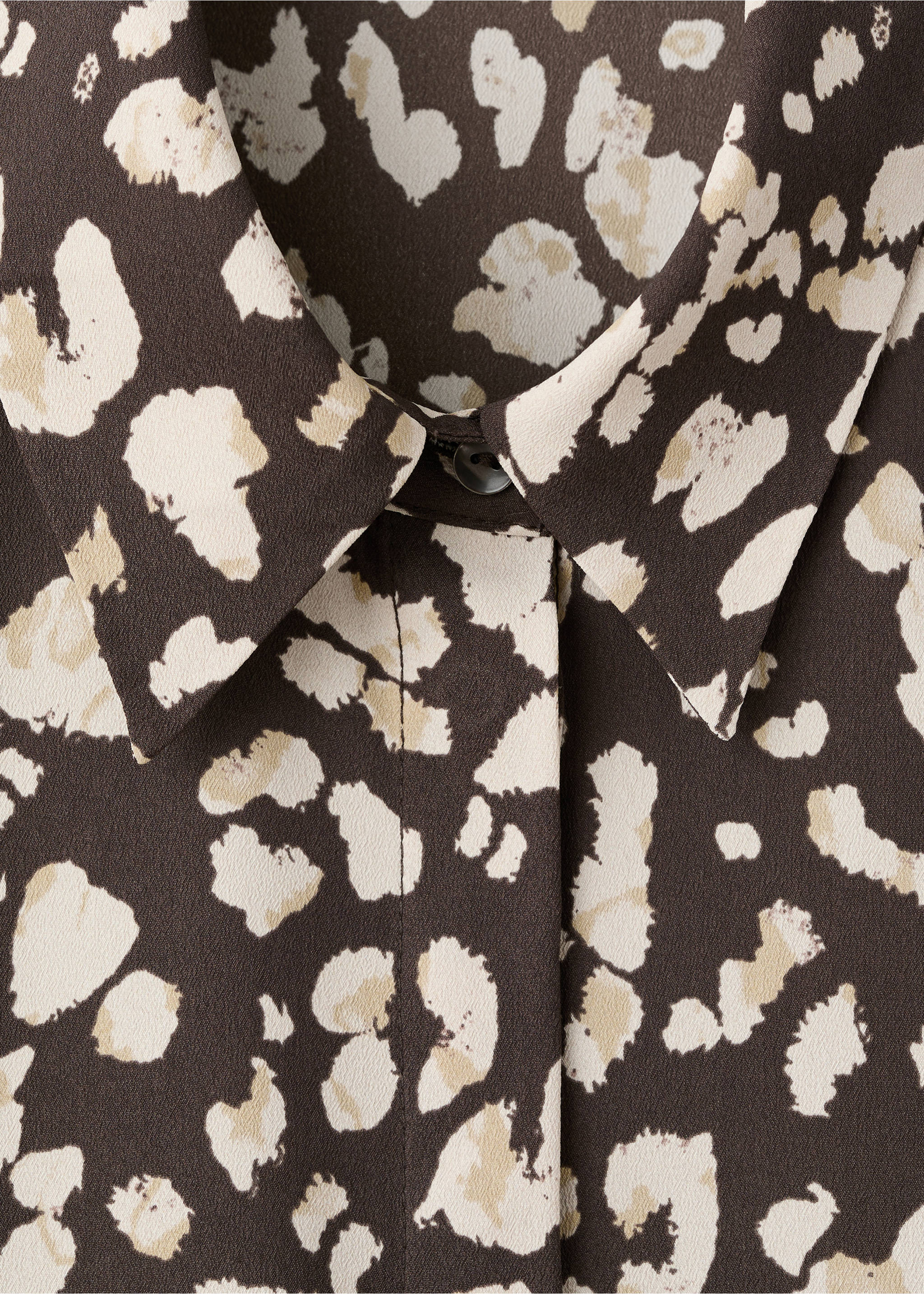 Printed straight shirt - Details of the article 8, Brown. Ref: 27051236-00.