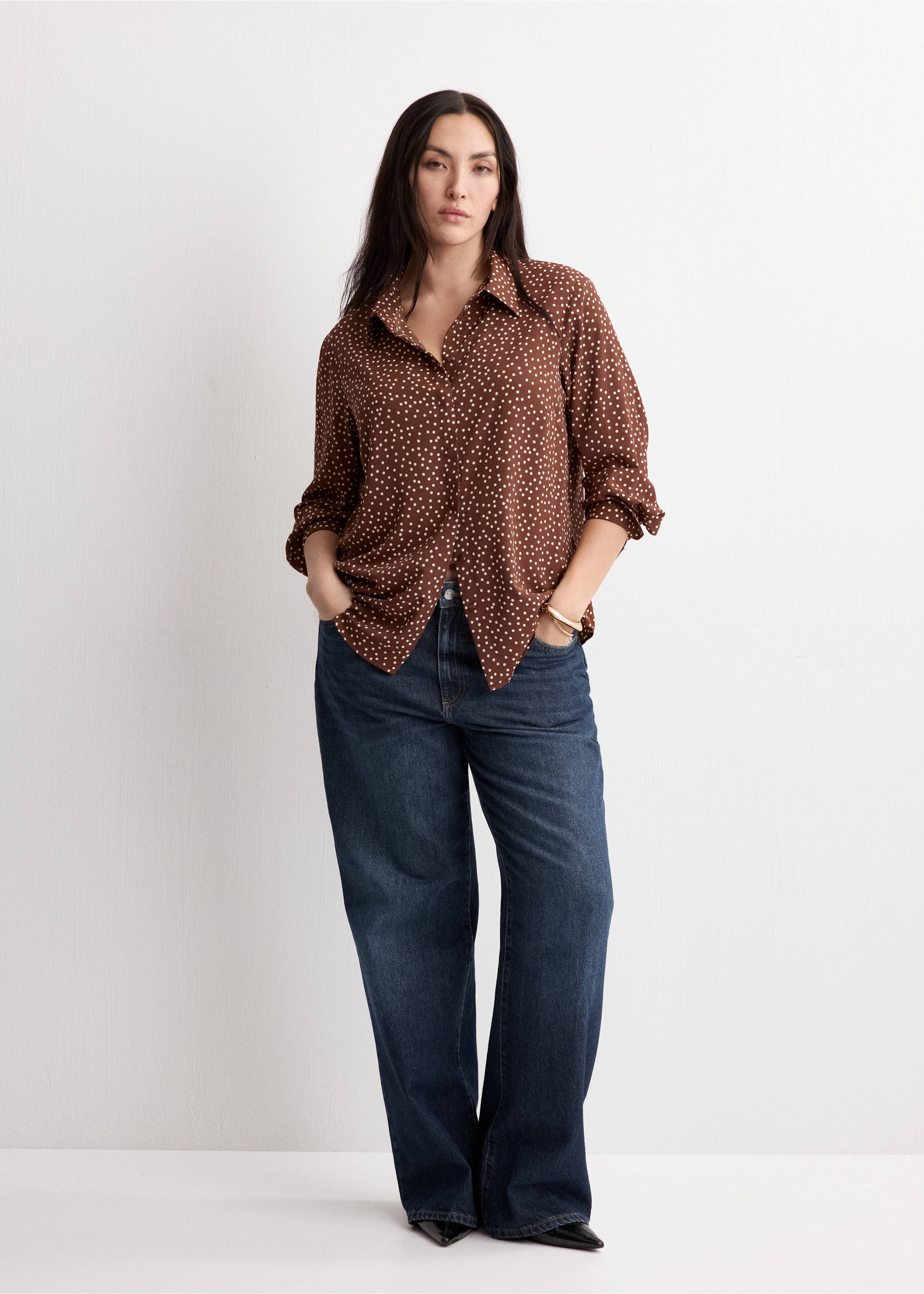 Printed straight shirt - Details of the article 3, Tobacco Brown. Ref: 27051236-00.