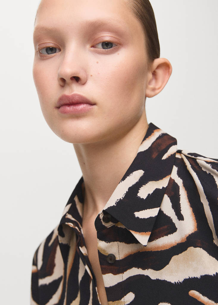 Printed straight shirt — Black