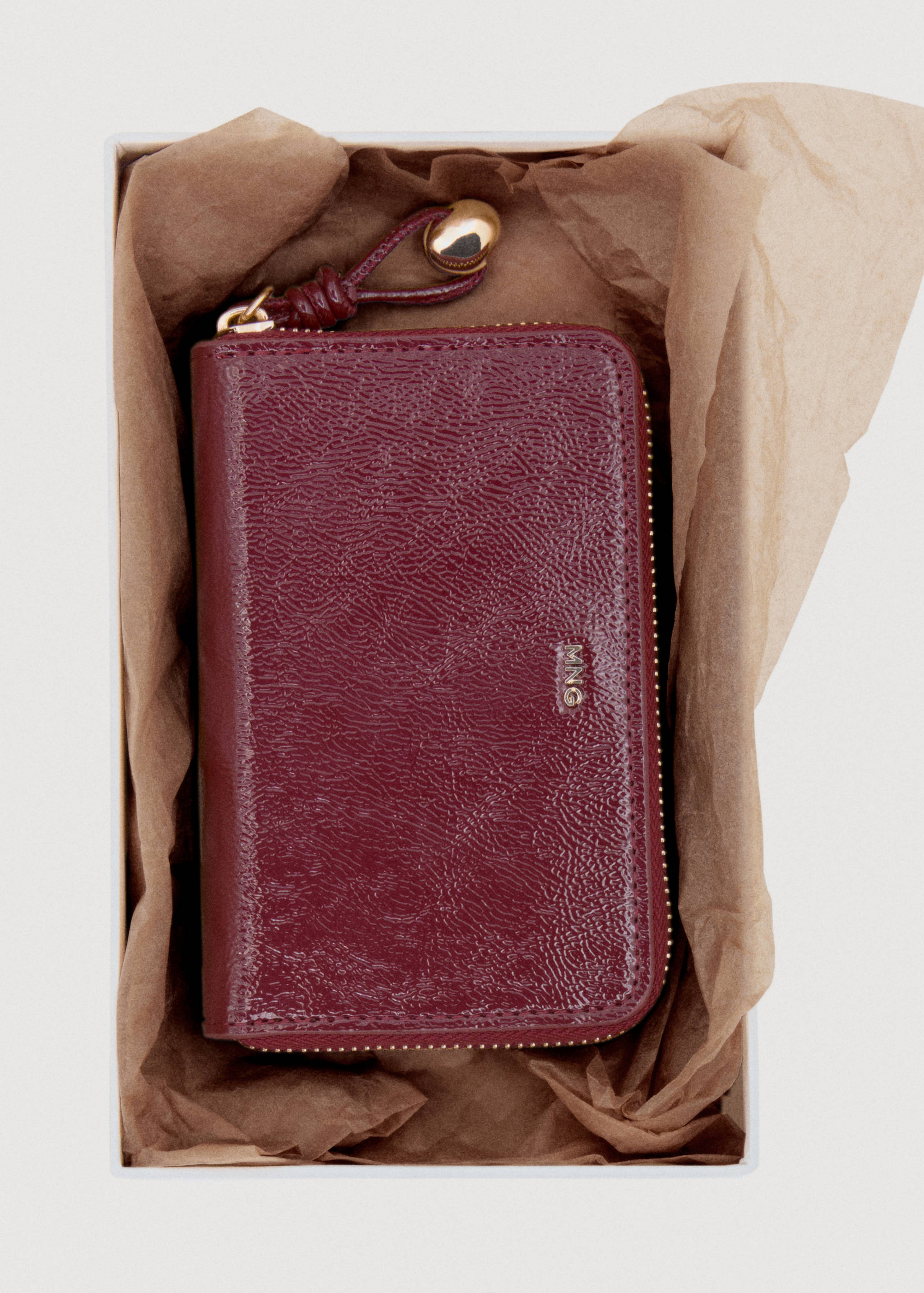 Medium wallet with mini-bead embellishment - Details of the article 7