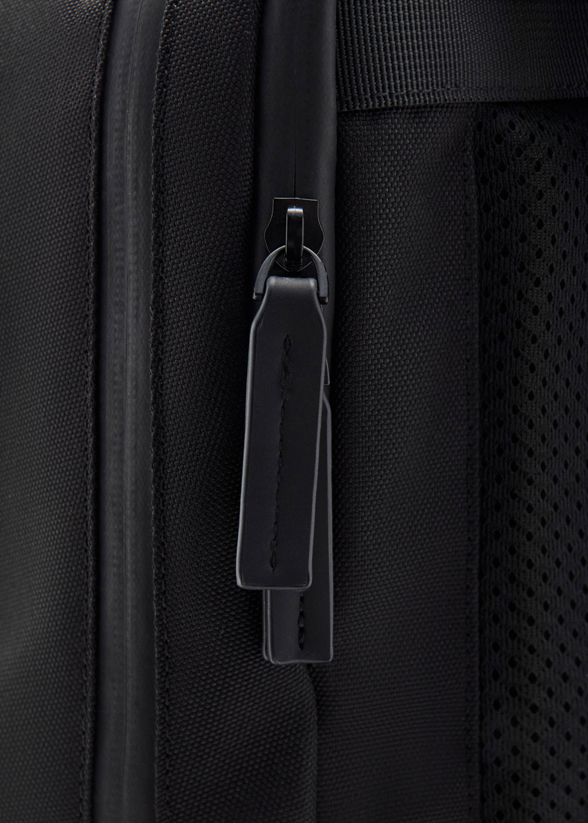 Mochila multifuncional bolsillos - Detalle del artículo 3