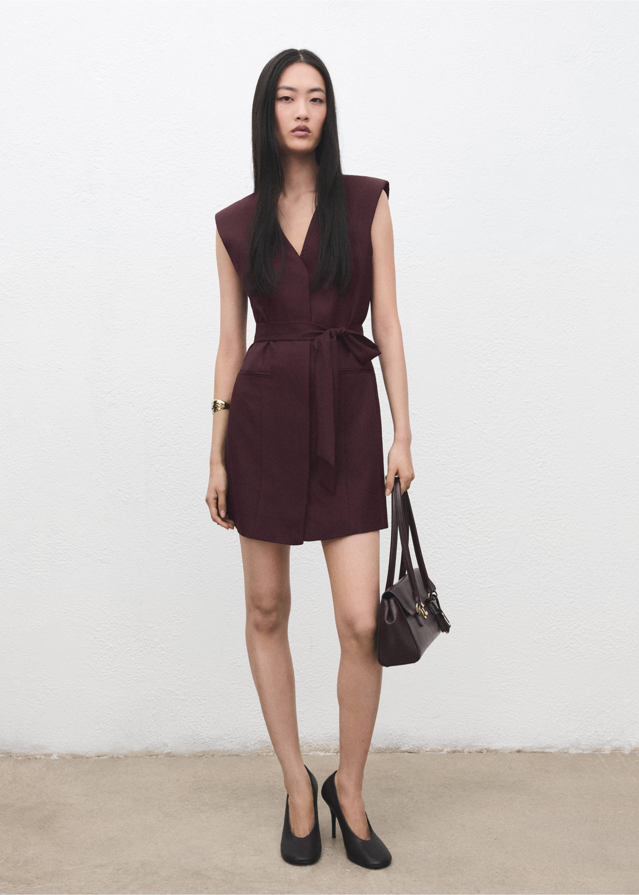 Vestido lyocell cinturón - Plano general, Burdeos. Ref: 27051247-00.