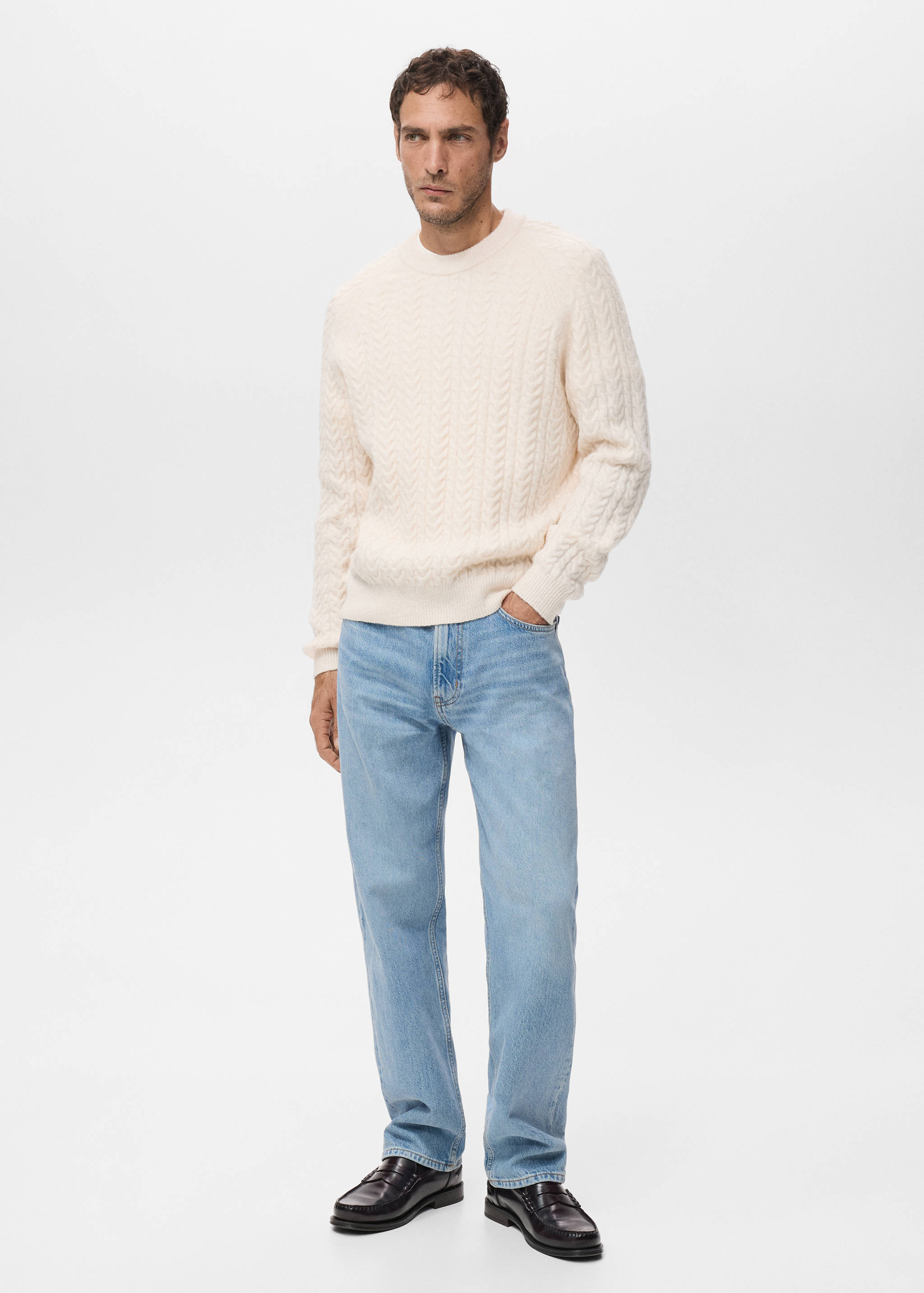 Braided knitted sweater - General plane