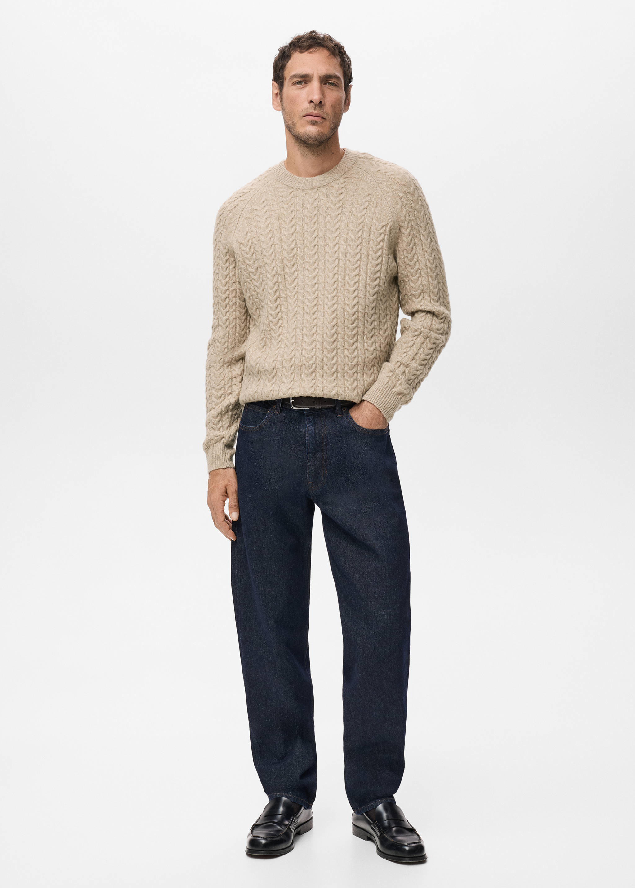 Braided knitted sweater - General plane