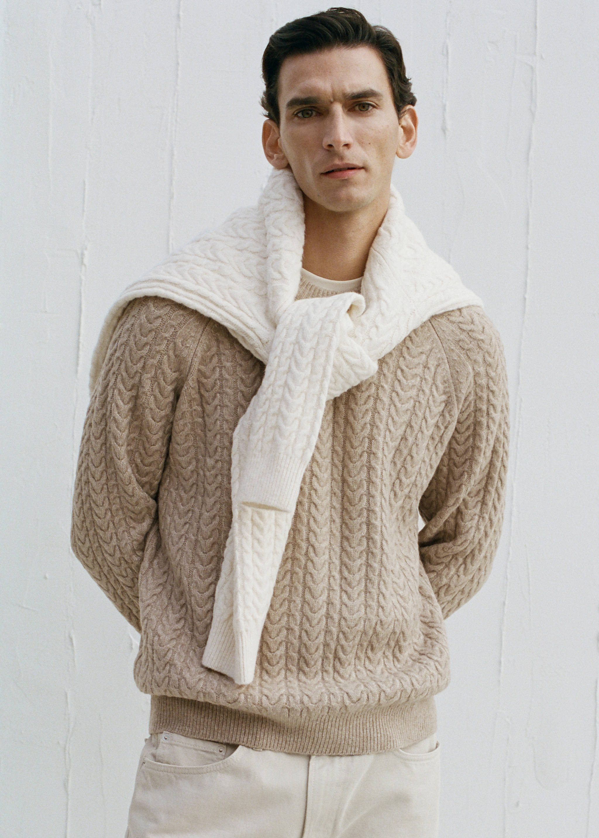 Braided knitted sweater - Details of the article 5